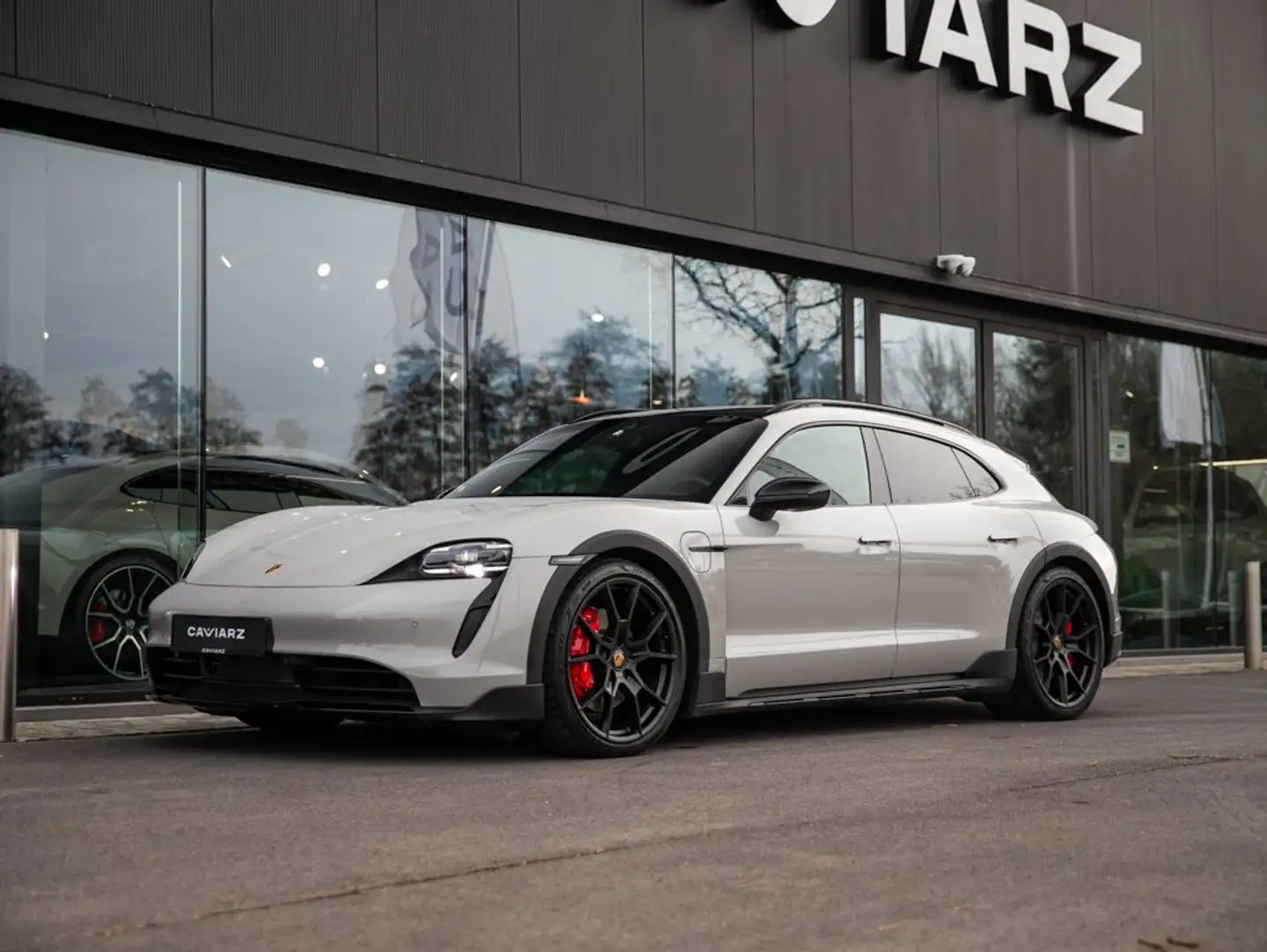 Porsche Taycan 4S CROSS OFFR.DES/BATT+/CHRO/PANO/AIR/DISPL/BOSE Gris - 1