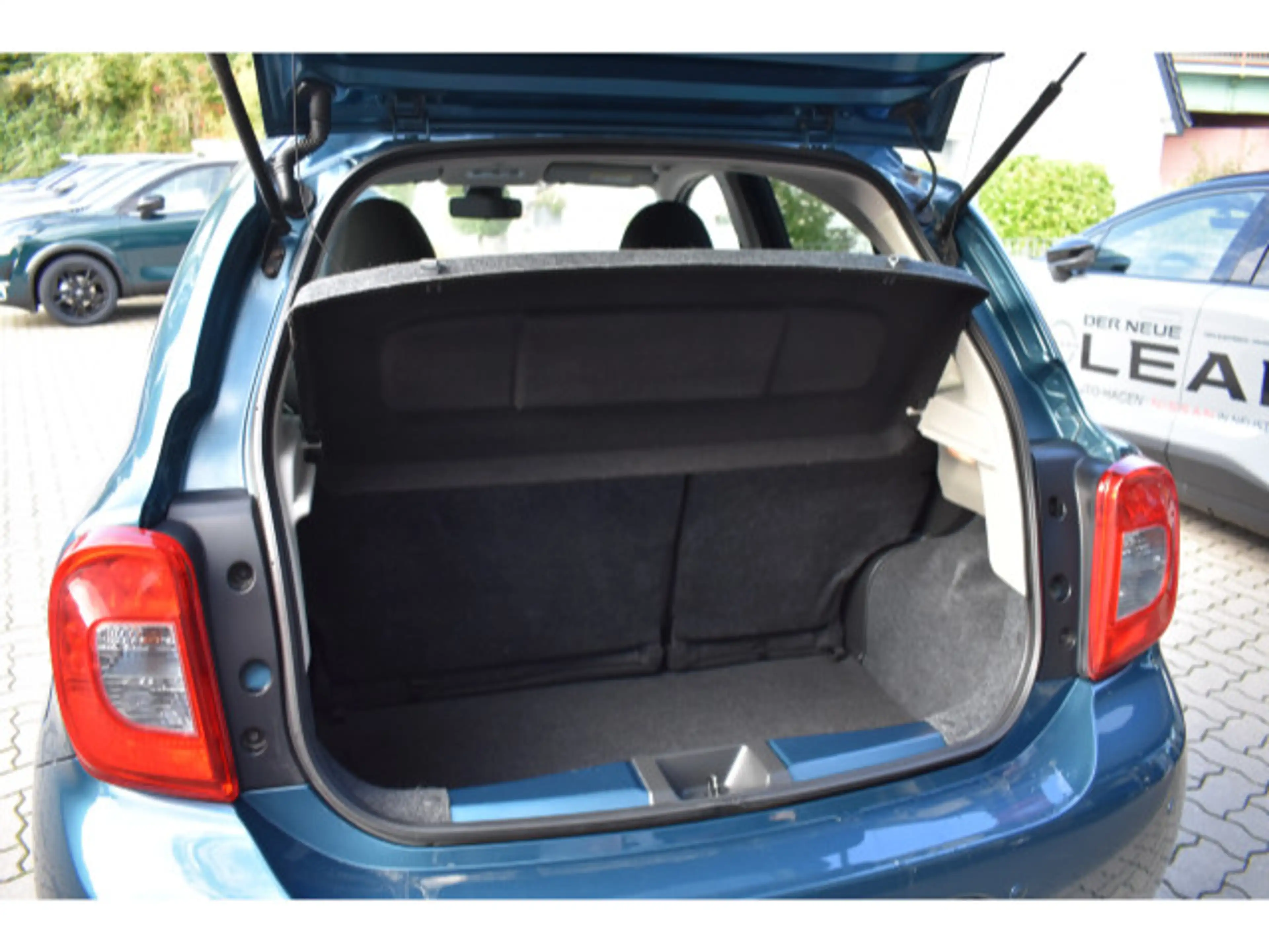 Nissan Micra 1.2 N-Tec GJR auf 15" Alu Einparkhilfe Sit — photo 15