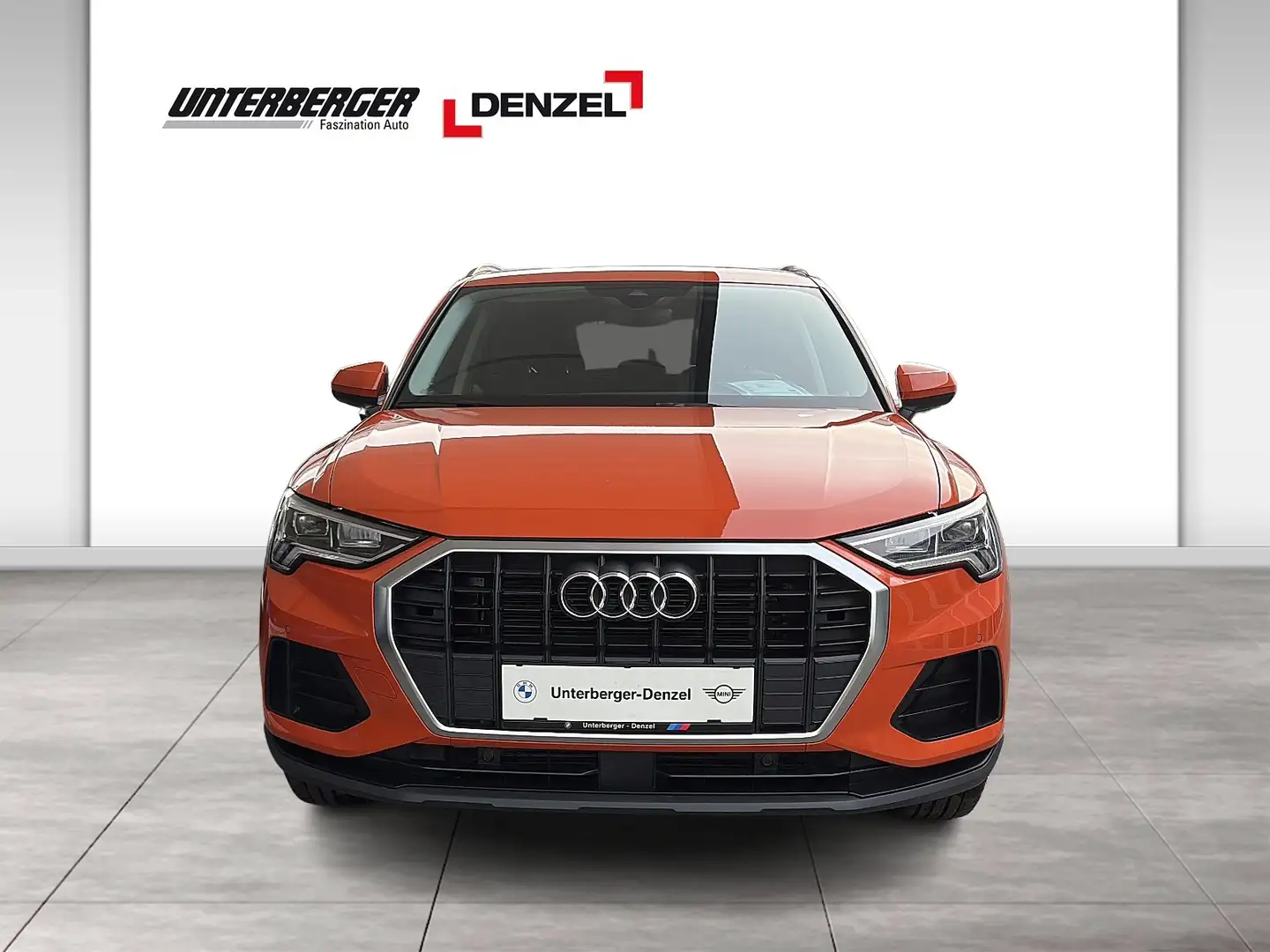 Audi Q3 Orange - 2