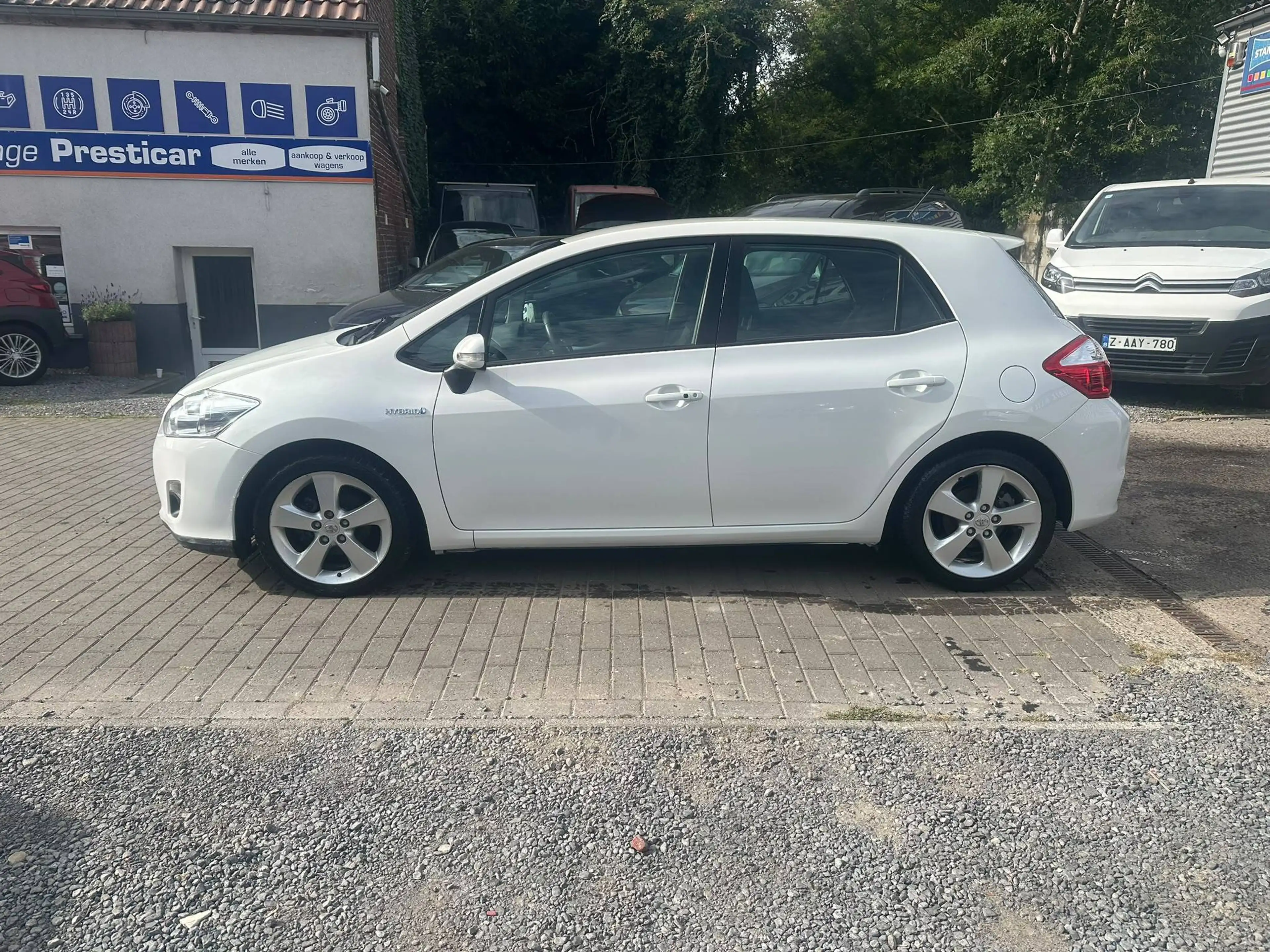 Toyota Auris Toyota Auris (E15) 1.8 16V HSD Full Hybrid — photo 7