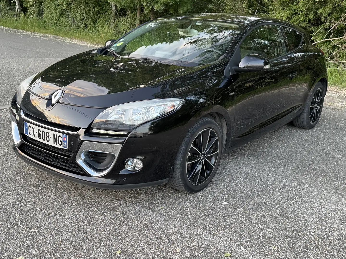 Renault Megane Mégane III Coupé dCi 130 FAP Energy eco2 Bose - 2