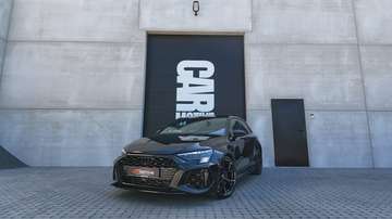 RS3 Sportback 2.5 TFSI Quattro S tronic / PANO / B&O / ALCANTARA / MATRIX