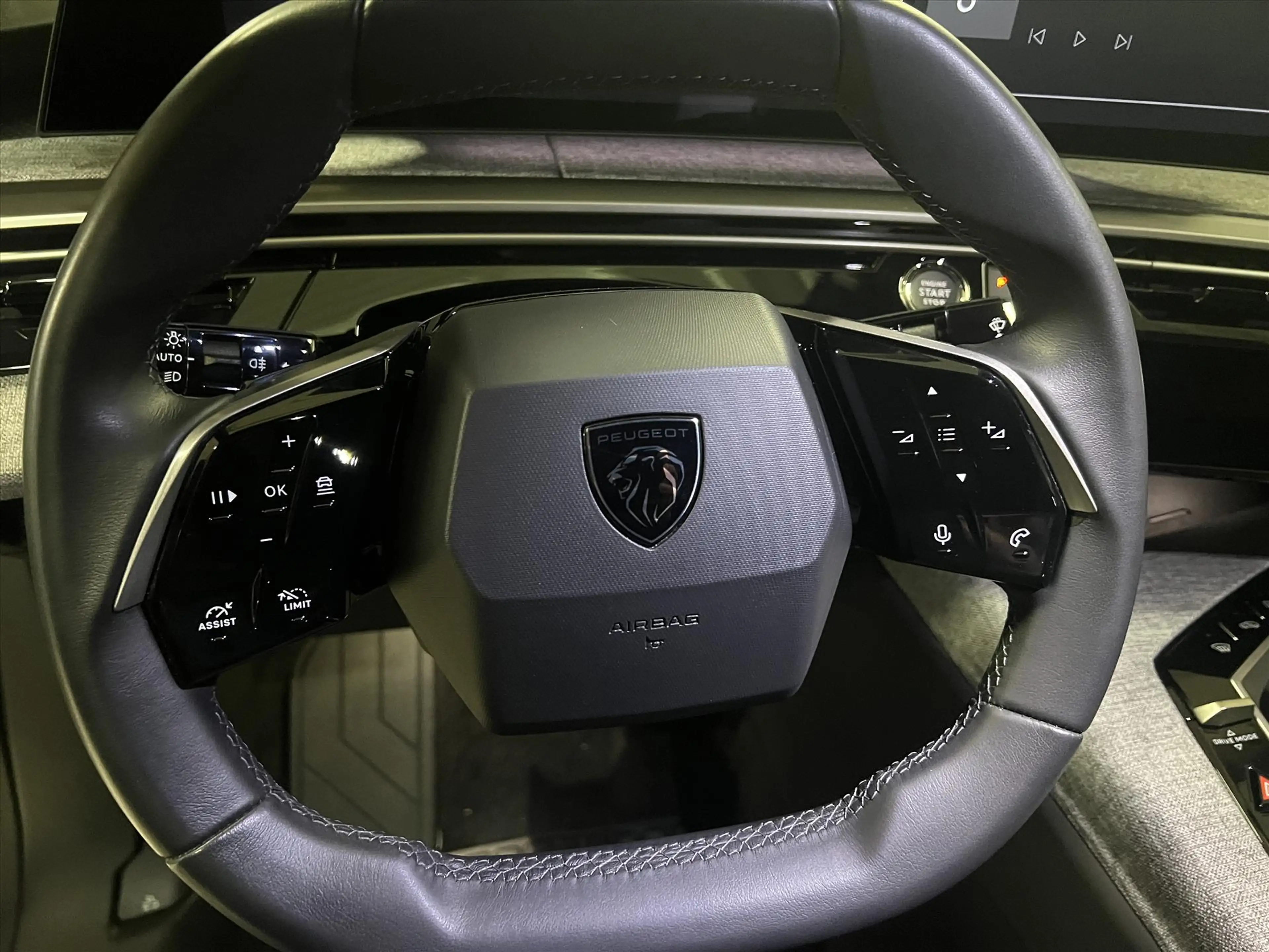 Peugeot 3008 1.2 HYBRID 145pk e-DCS6 Allure — photo 8