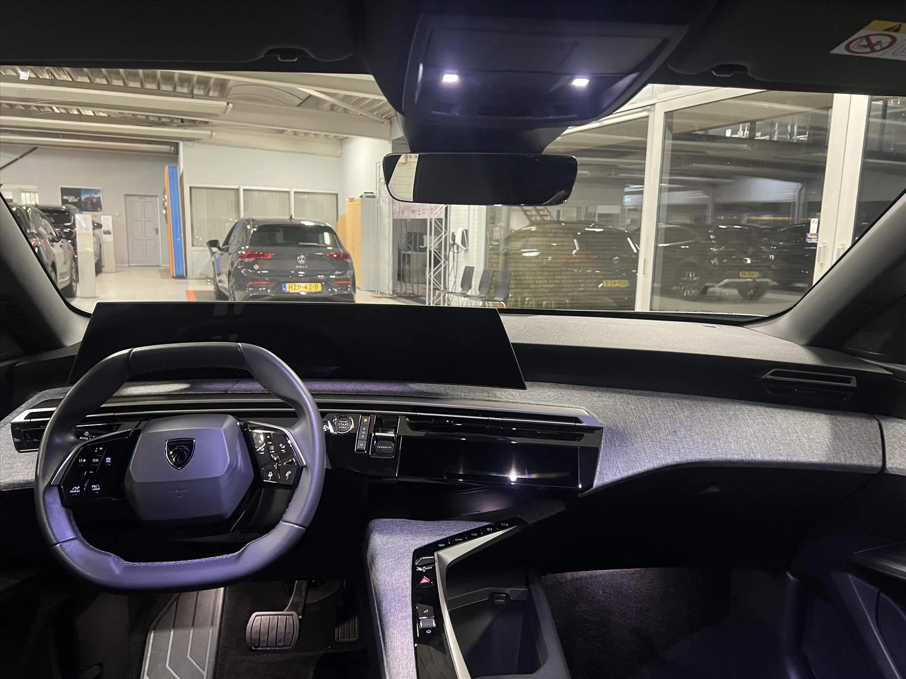 Peugeot 3008 1.2 HYBRID 145pk e-DCS6 Allure — photo 7