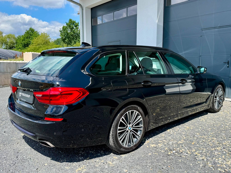 BMW 540 540 d xDrive Sport Line — photo 7