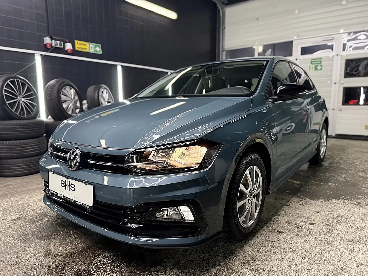 Volkswagen Polo 1,0 Highline TSI R-Line Grün - 1