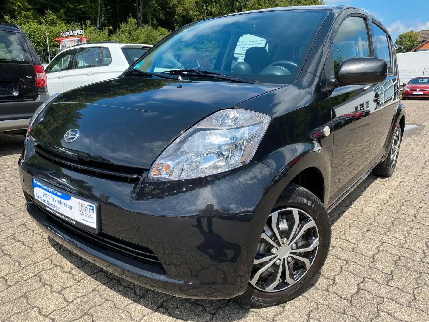 Daihatsu Sirion 1.3 KLIMA CD elk.FENSTER Negro - 1