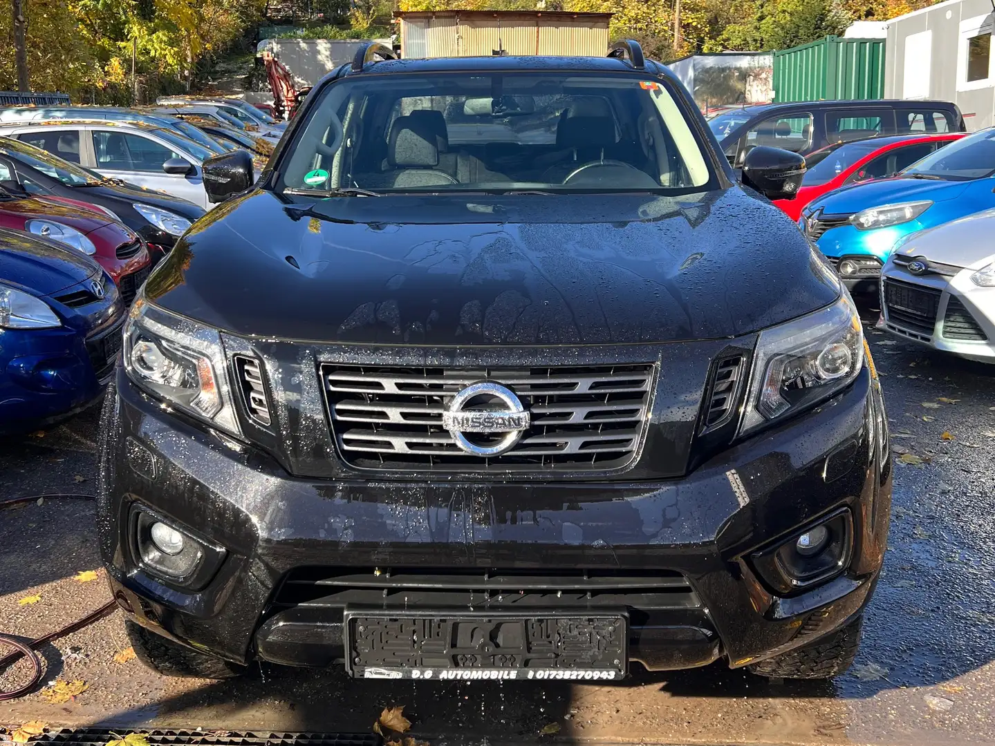 Nissan NP300 Visia King Cab 4x4 Negro - 1