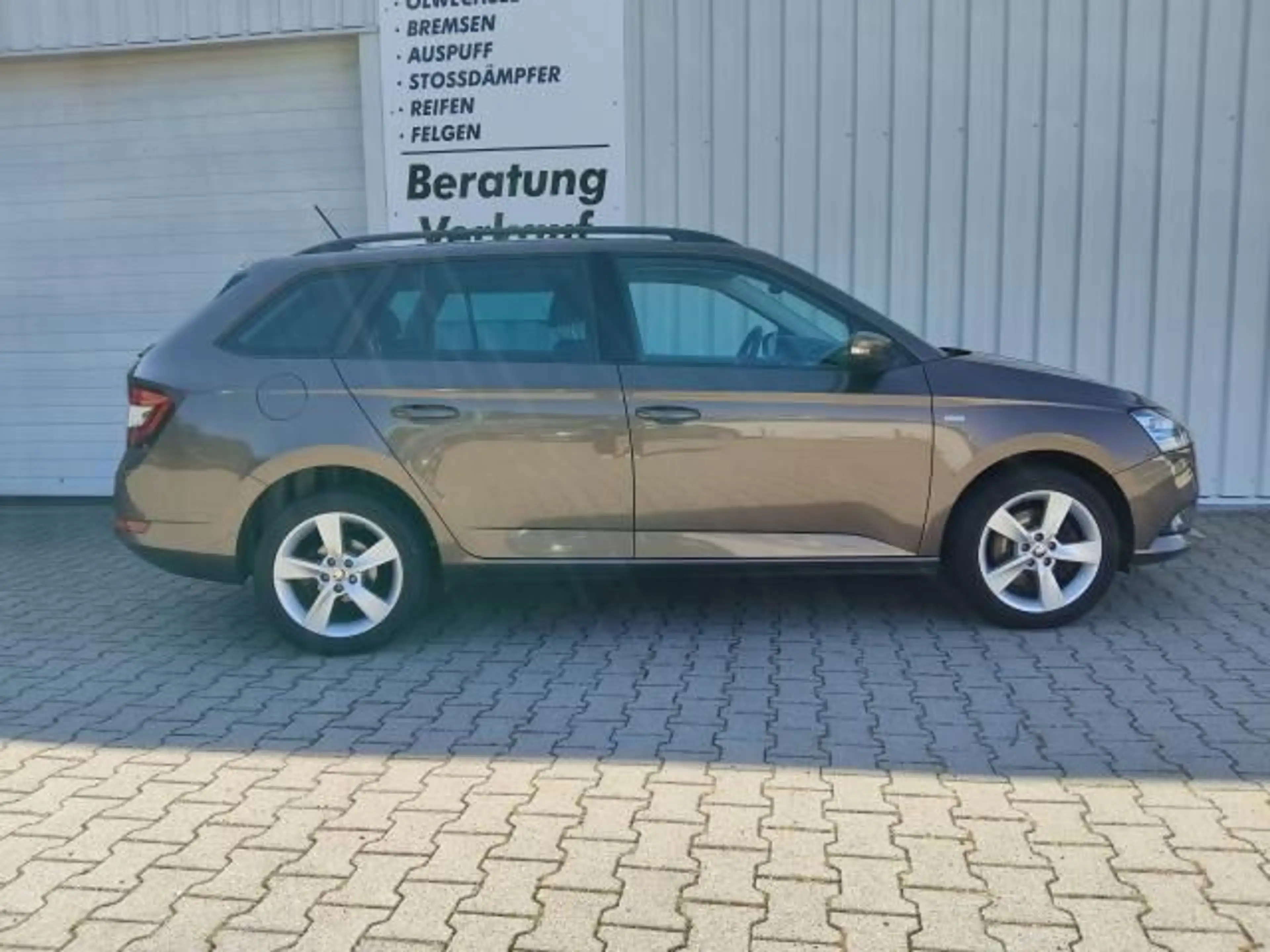 Skoda Fabia FABIA COMBI AMBITION SOLEIL 1.0 TSI SITZHEI. EPH — photo 8
