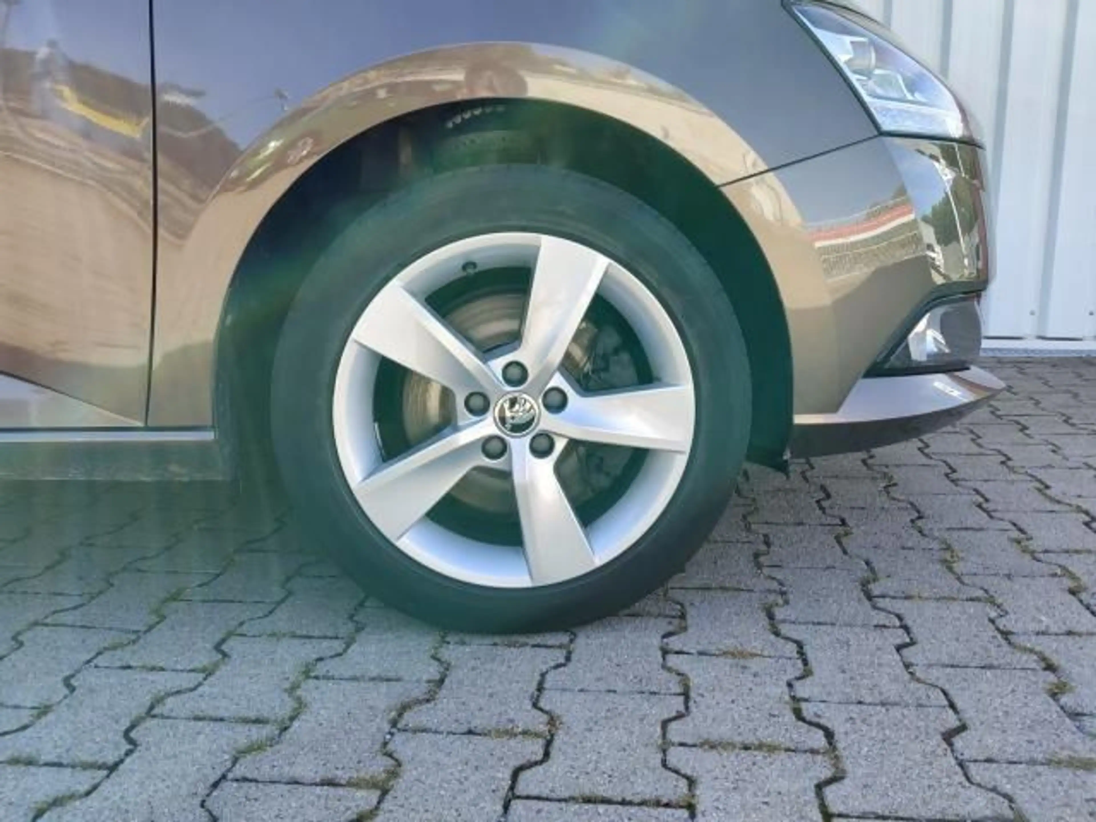 Skoda Fabia FABIA COMBI AMBITION SOLEIL 1.0 TSI SITZHEI. EPH — photo 12