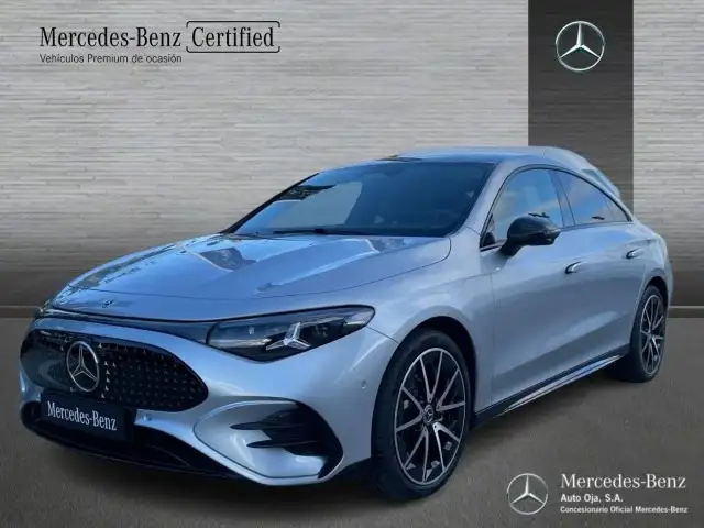 Mercedes-Benz CLA 250 250+ con tecnología EQ