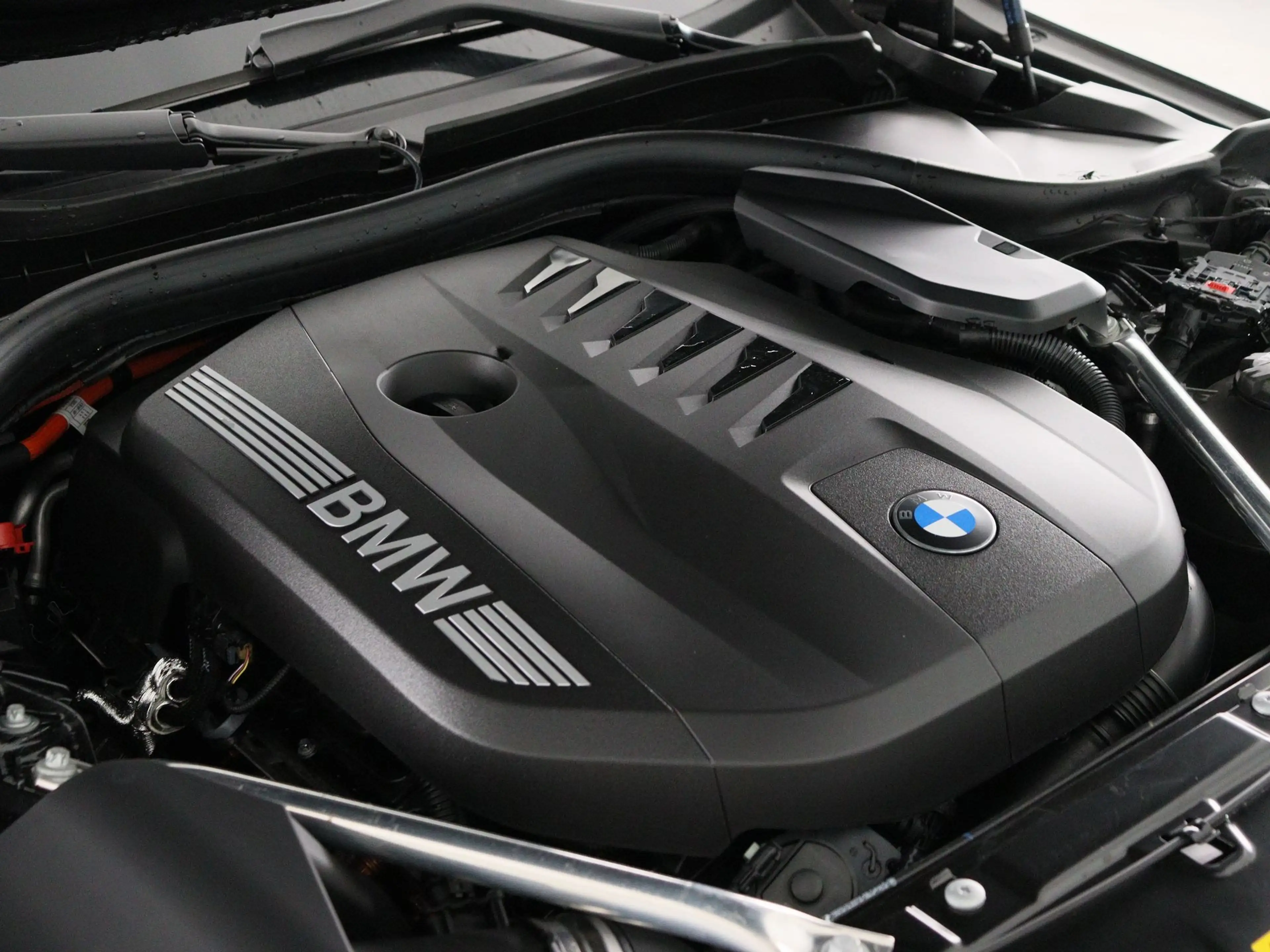 BMW 550 5 Serie Touring 550e xDrive — photo 6