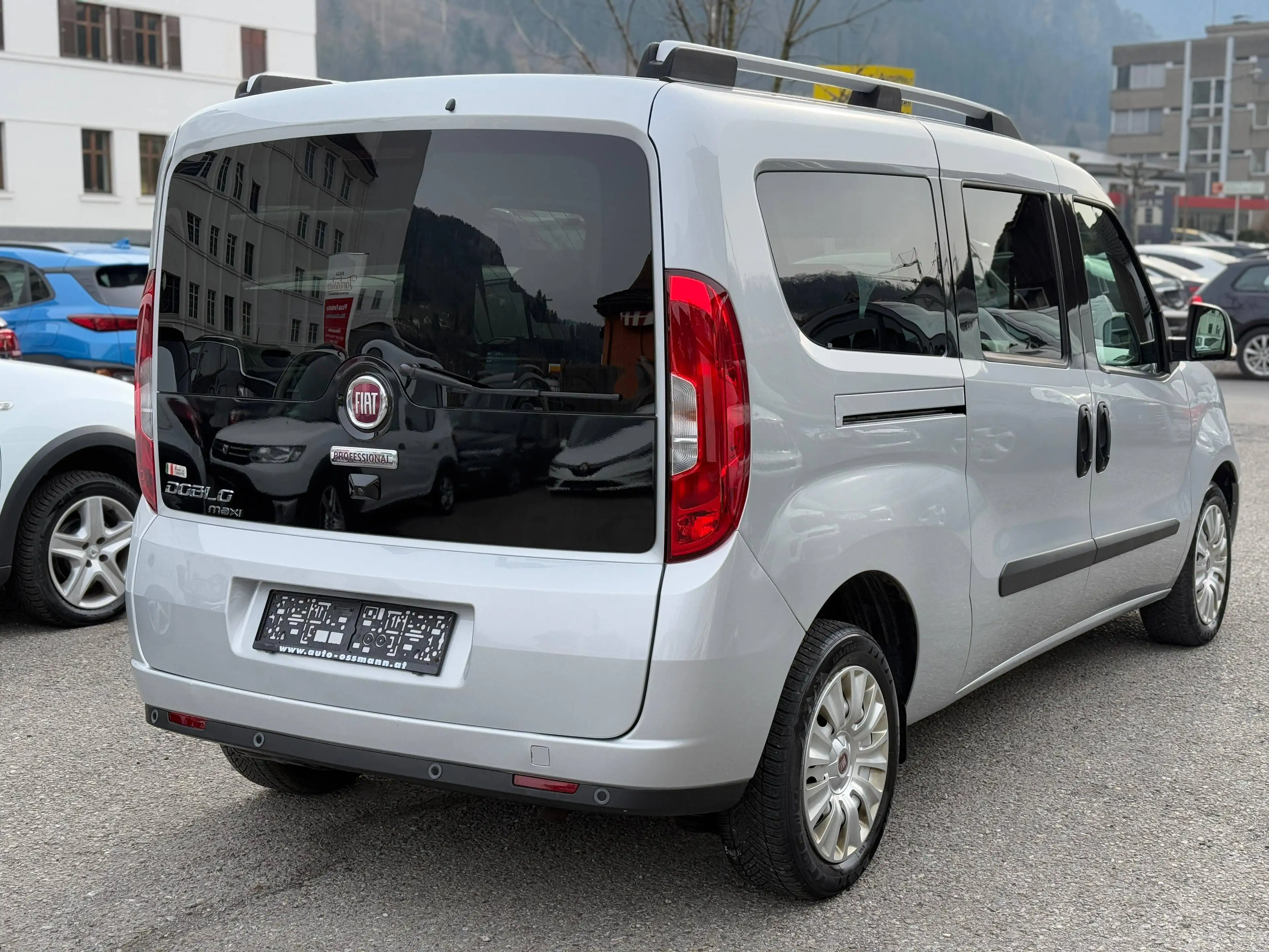 Fiat Doblo MAXI FamilyVan Diesel | TÜV NEU | 1.Besitz | Navi | Anhängerk. — photo 6