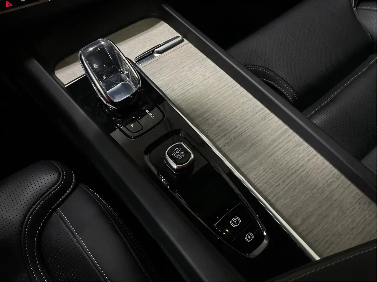 Volvo XC60 снимка Volvo XC60