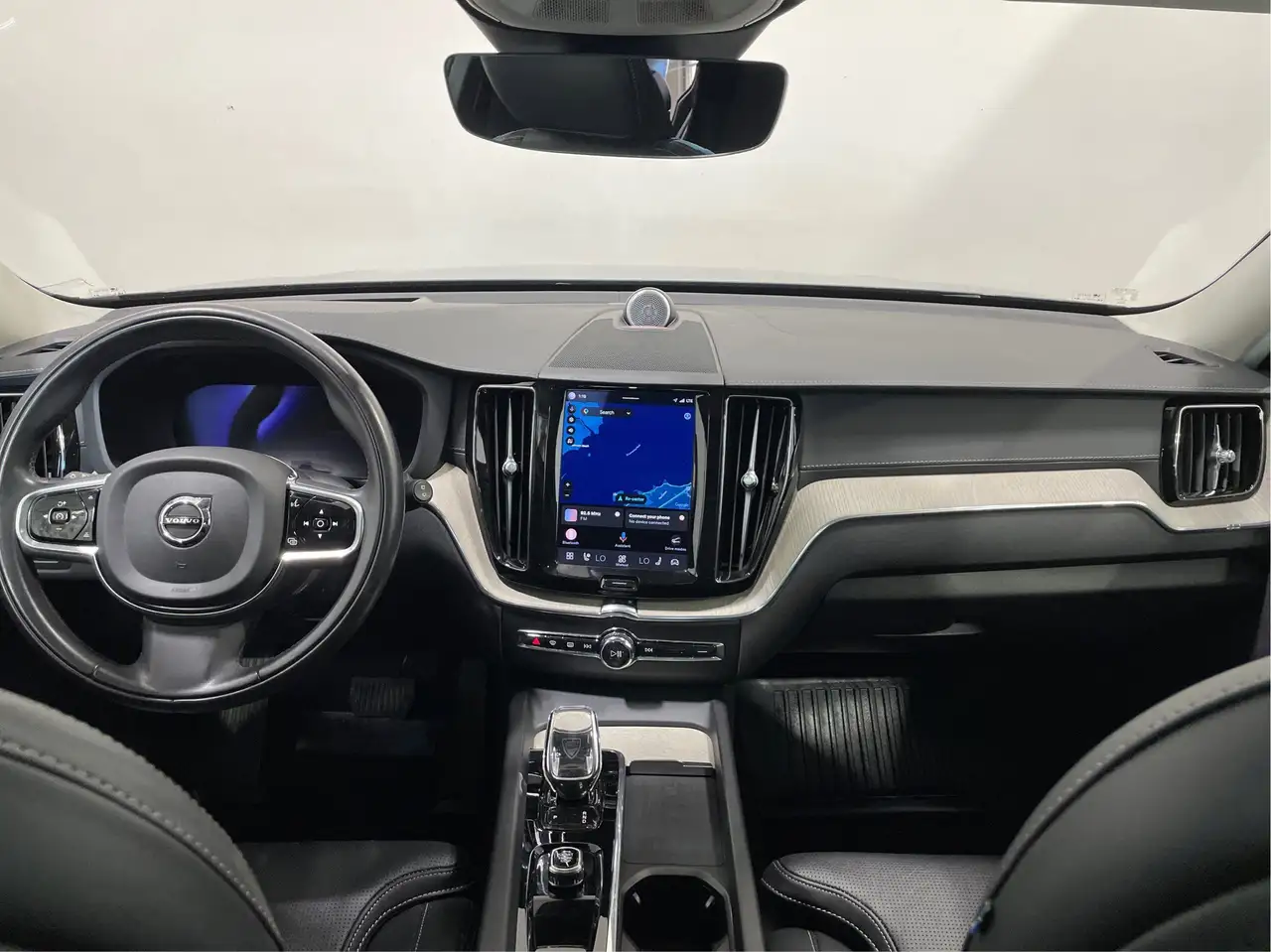 Volvo XC60 снимка Volvo XC60