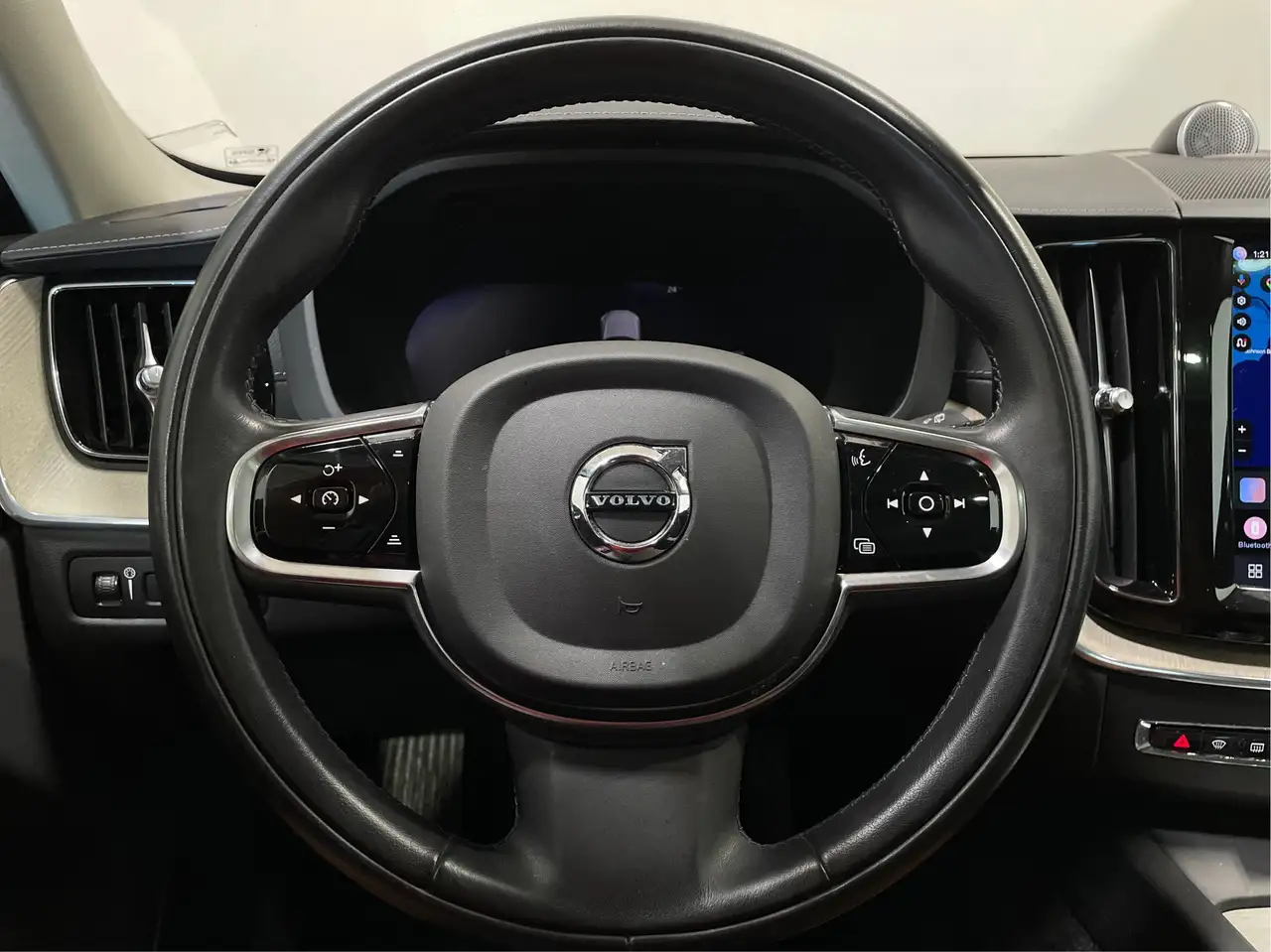 Volvo XC60 снимка Volvo XC60
