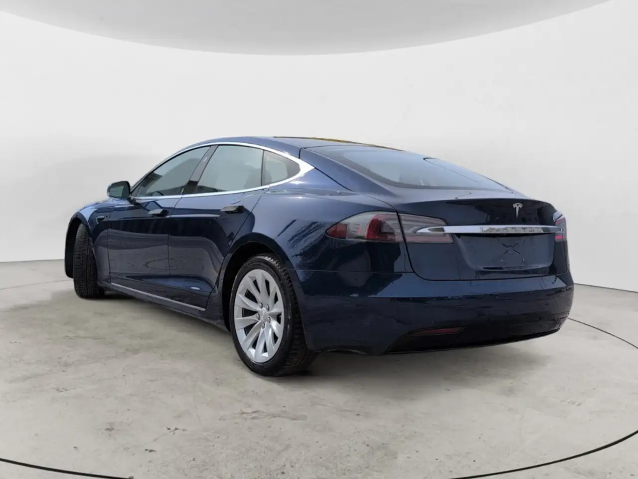 Tesla Model S снимка Tesla Model S