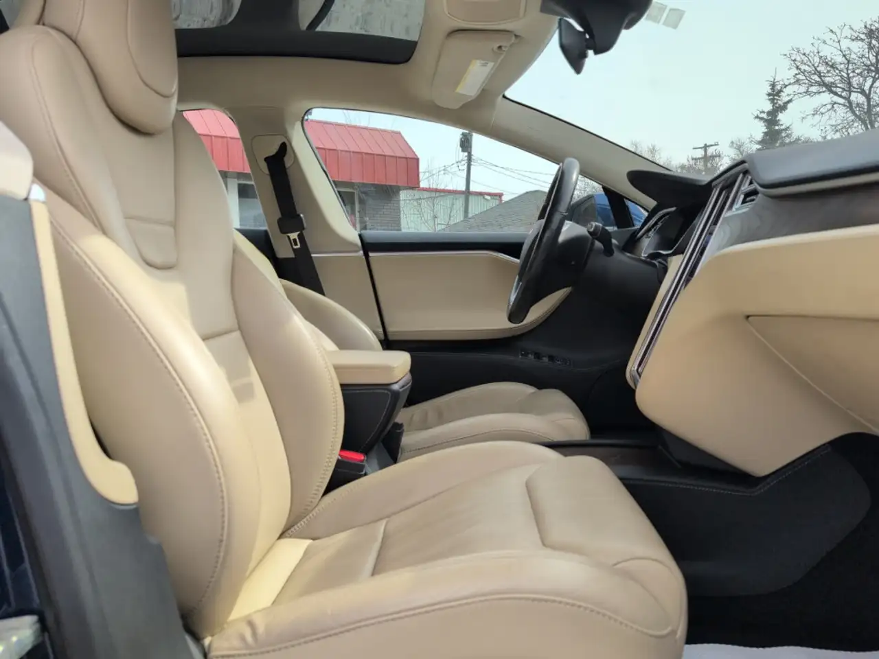 Tesla Model S снимка Tesla Model S