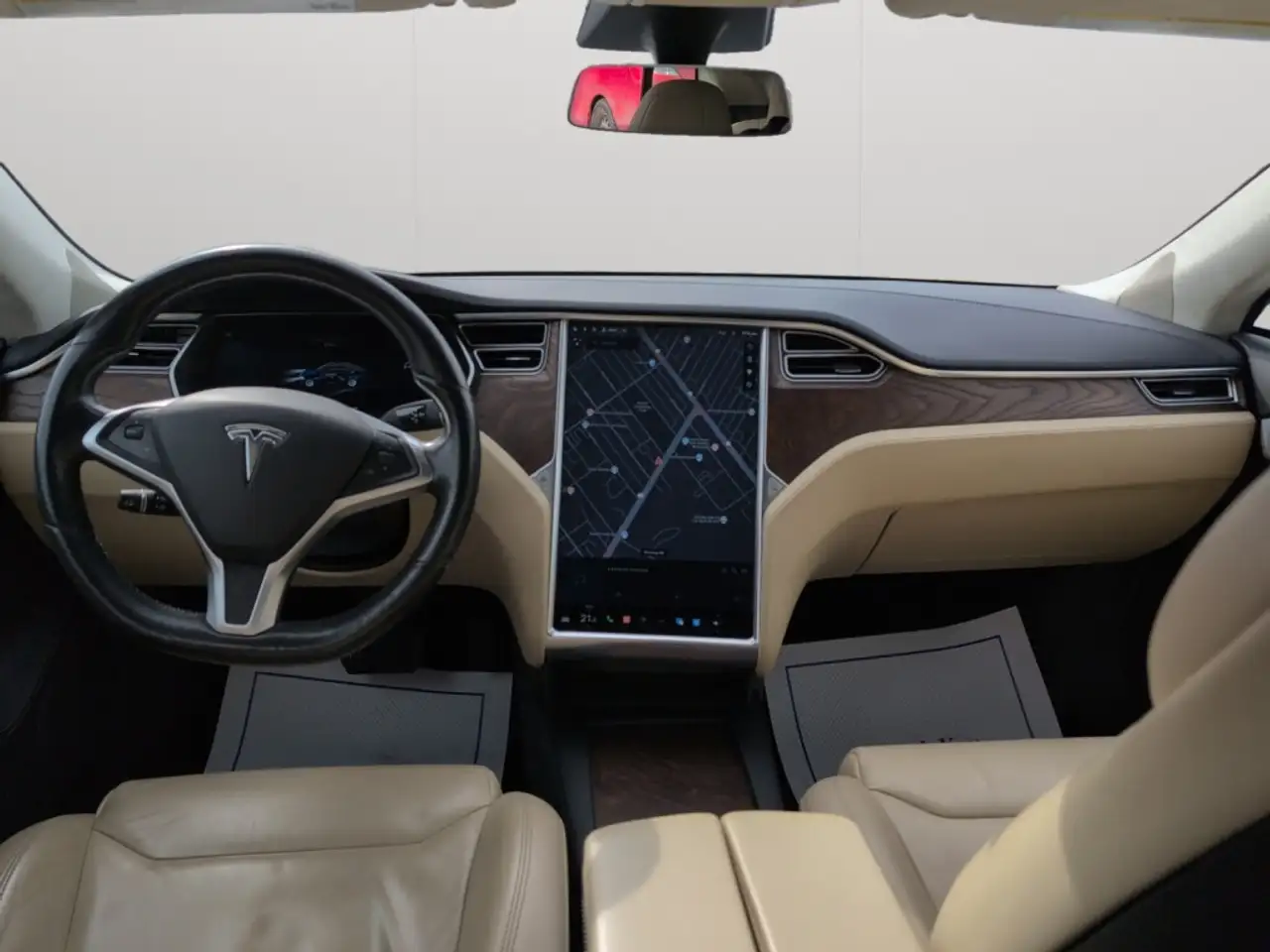 Tesla Model S снимка Tesla Model S
