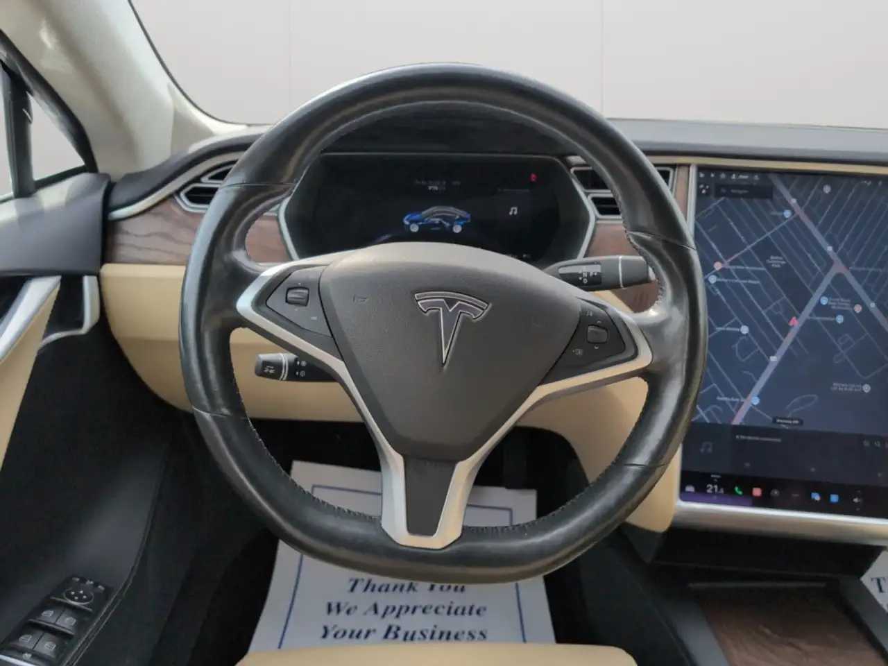 Tesla Model S снимка Tesla Model S