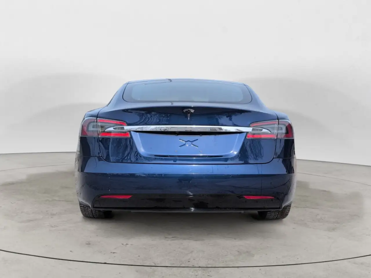 Tesla Model S снимка Tesla Model S