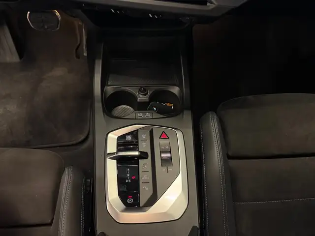 BMW 1 Series view 15