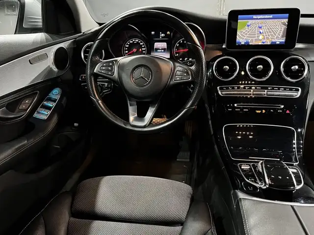 Mercedes-Benz C view 15