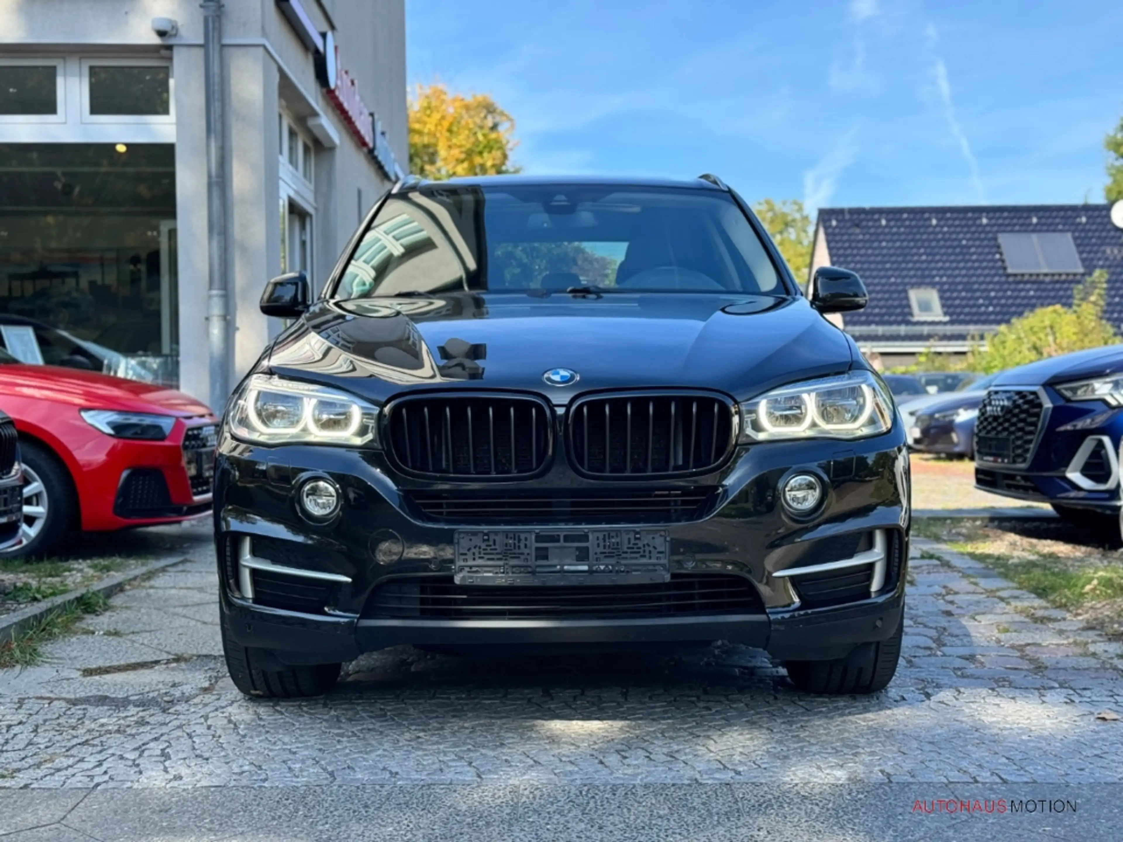 BMW X5 xDrive40d Pano Navi Leder LED Totwinkelassistent — photo 3
