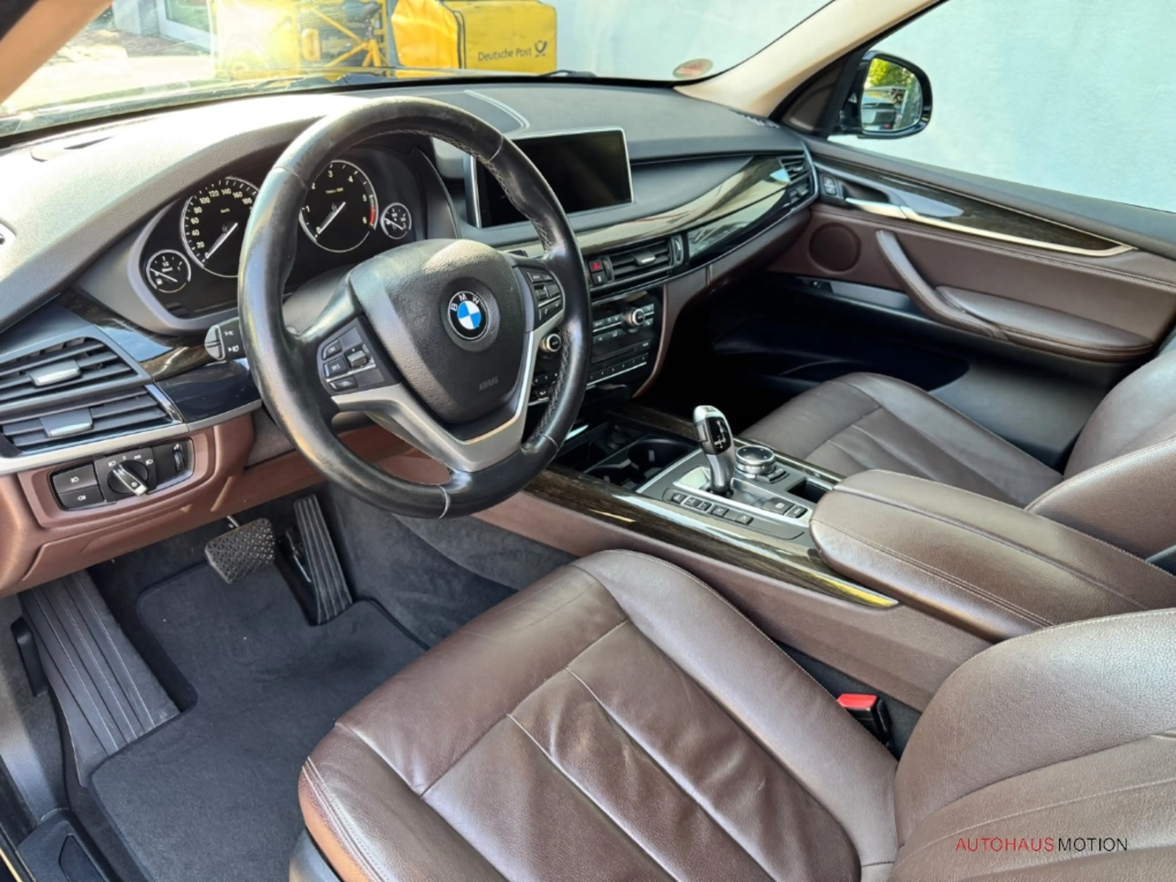 BMW X5 xDrive40d Pano Navi Leder LED Totwinkelassistent — photo 9