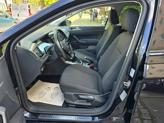 Volkswagen Polo view 7