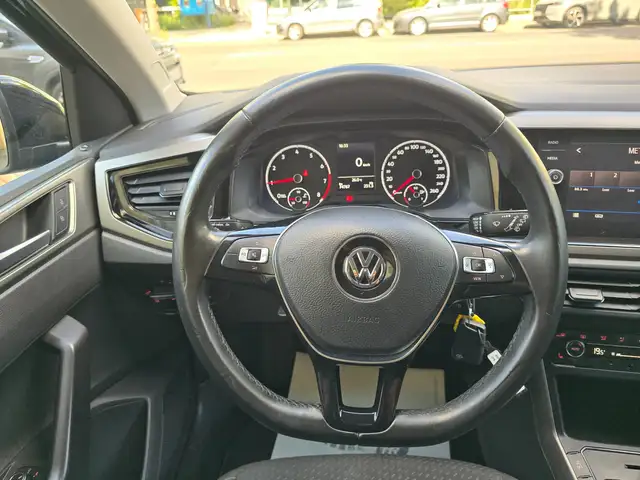 Volkswagen Polo view 13