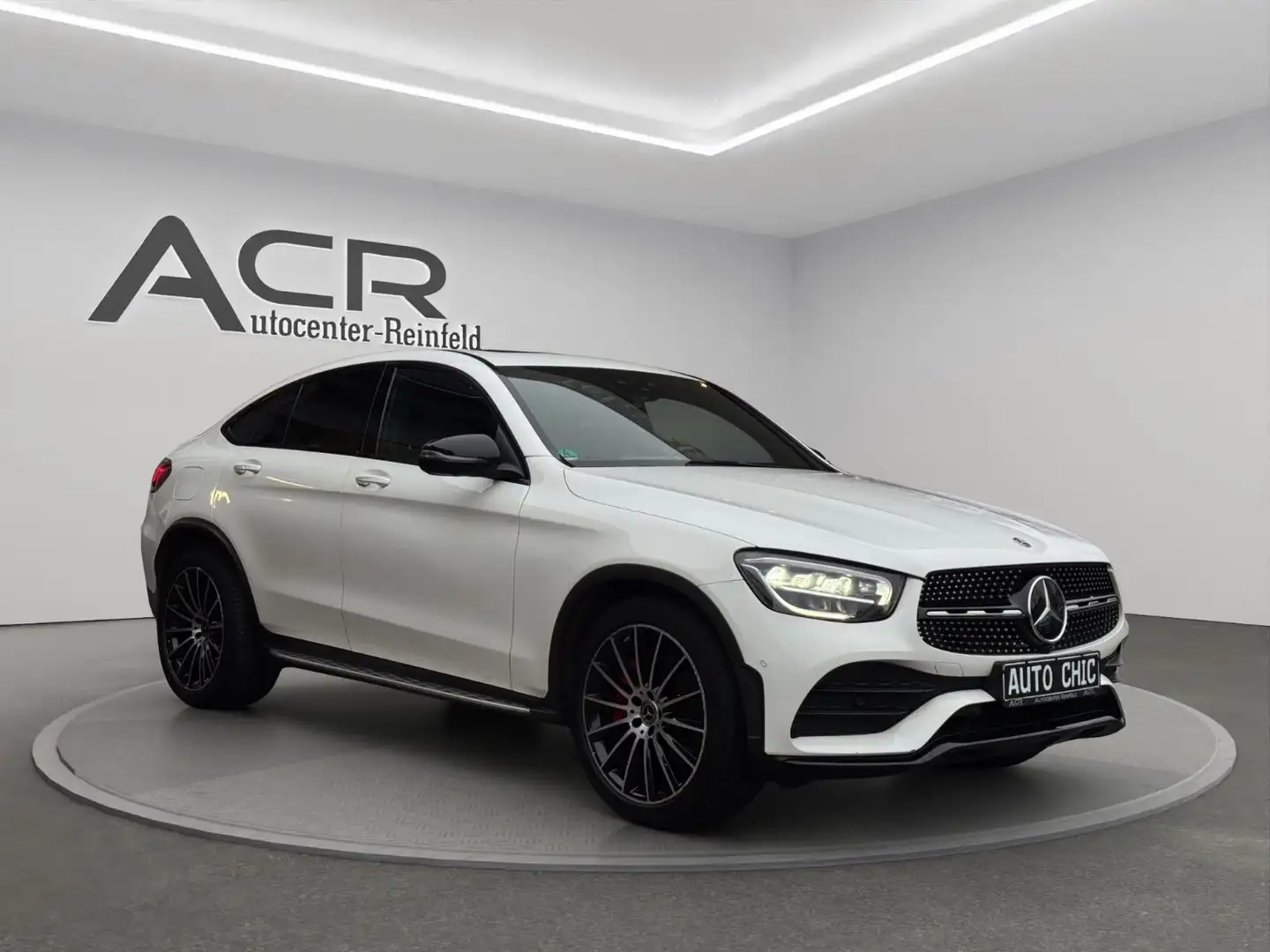 Mercedes-Benz GLC 300 d 4Matic AMG/360°/Distro/Totwink/S-Dach! Weiß - 1