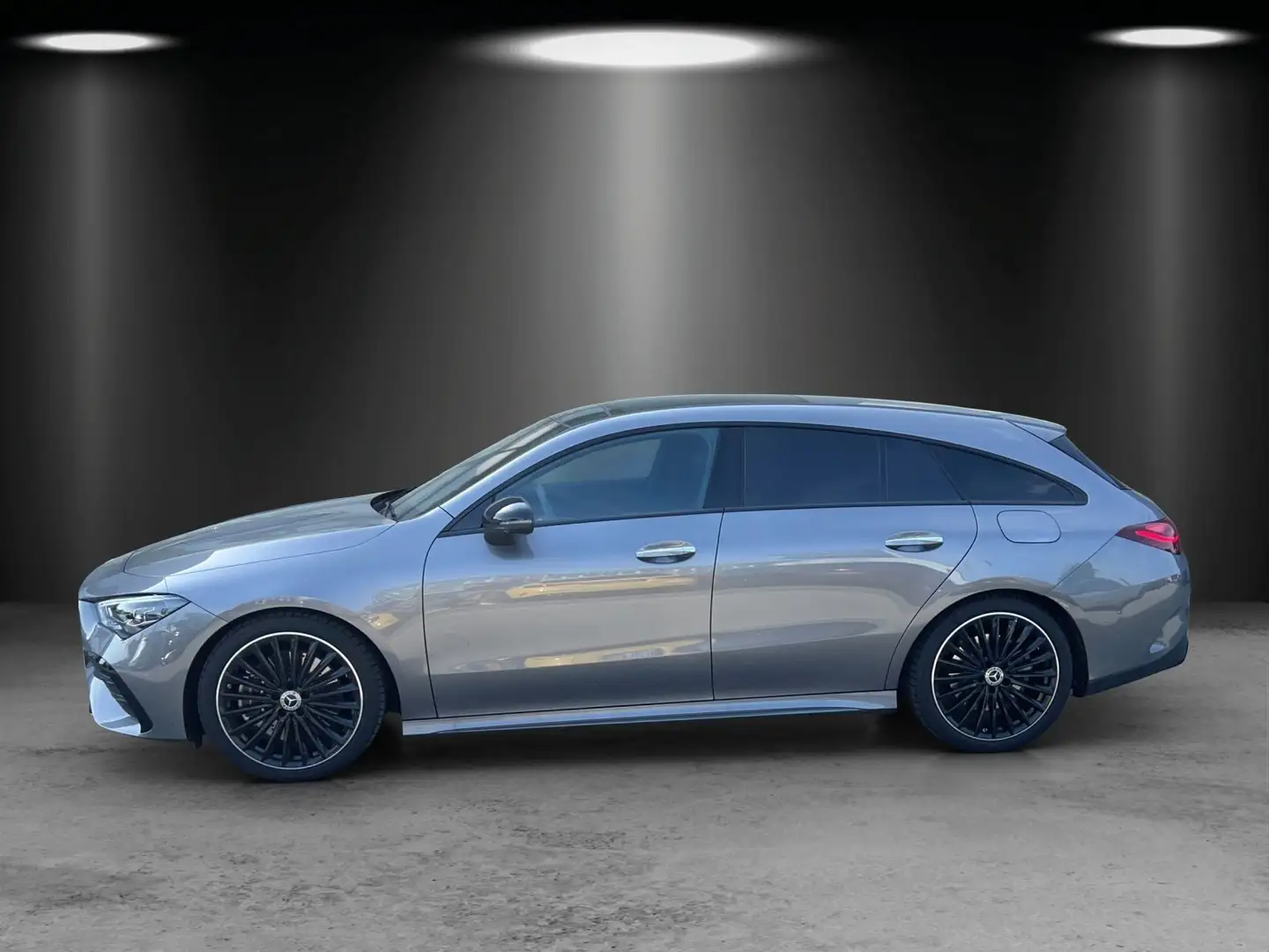 Mercedes-Benz CLA 250 4M Shooting Brake AMG KeyGo AHK Pano Šedá - 2