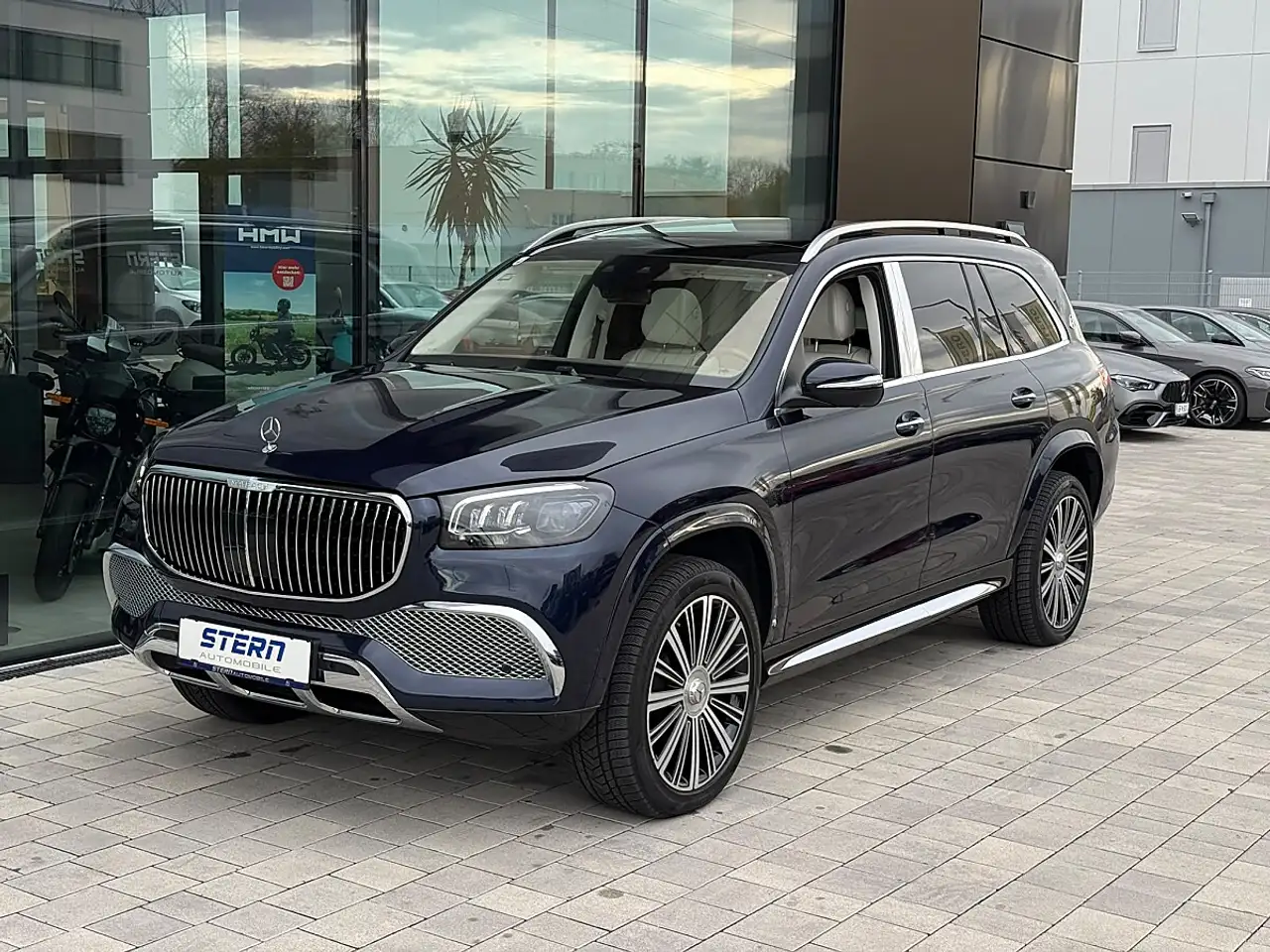 Mercedes-Benz GLS 600