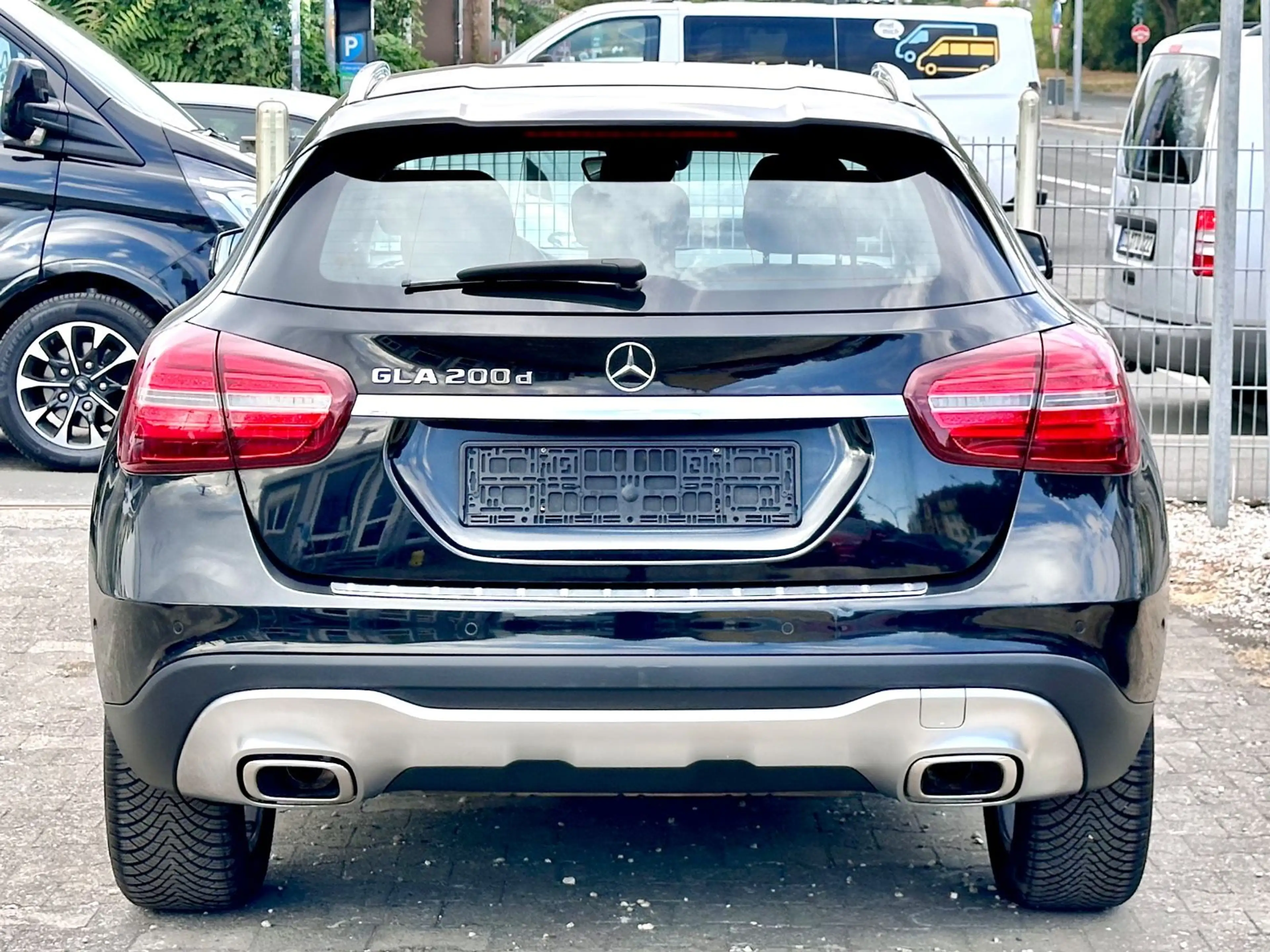 Mercedes-Benz GLA 200 d URBAN*AUTOM+MOD.2020+18LM* — photo 6