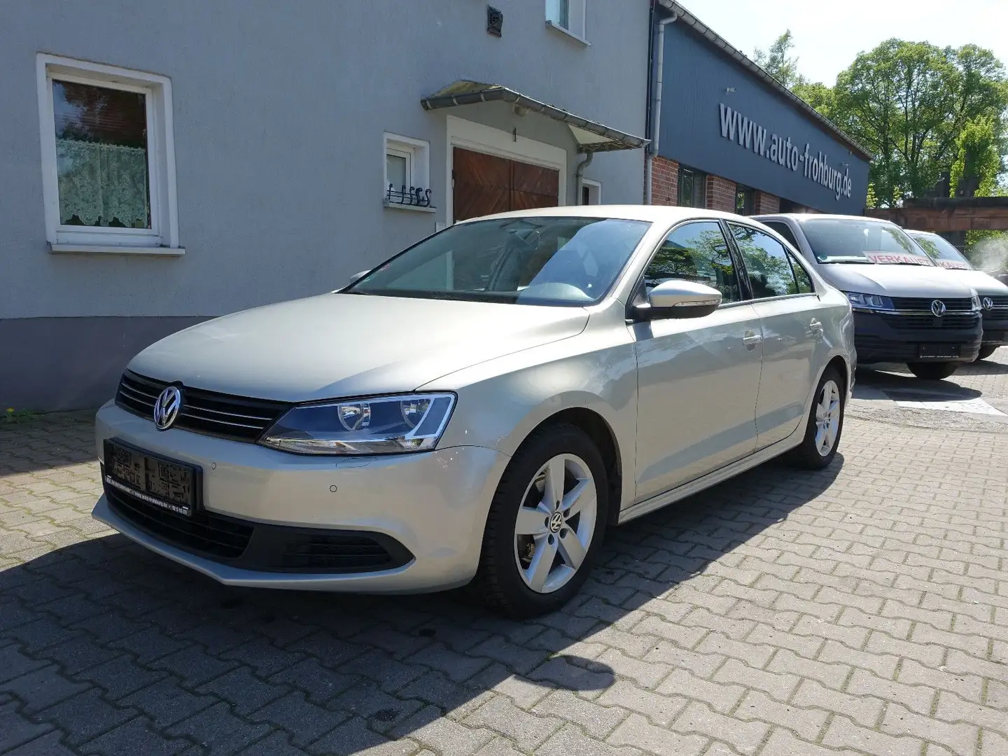 Volkswagen Jetta 1.4 TSi,Comfortl,Navi,Klimaut,Sitzhz,Ahk Argento - 2