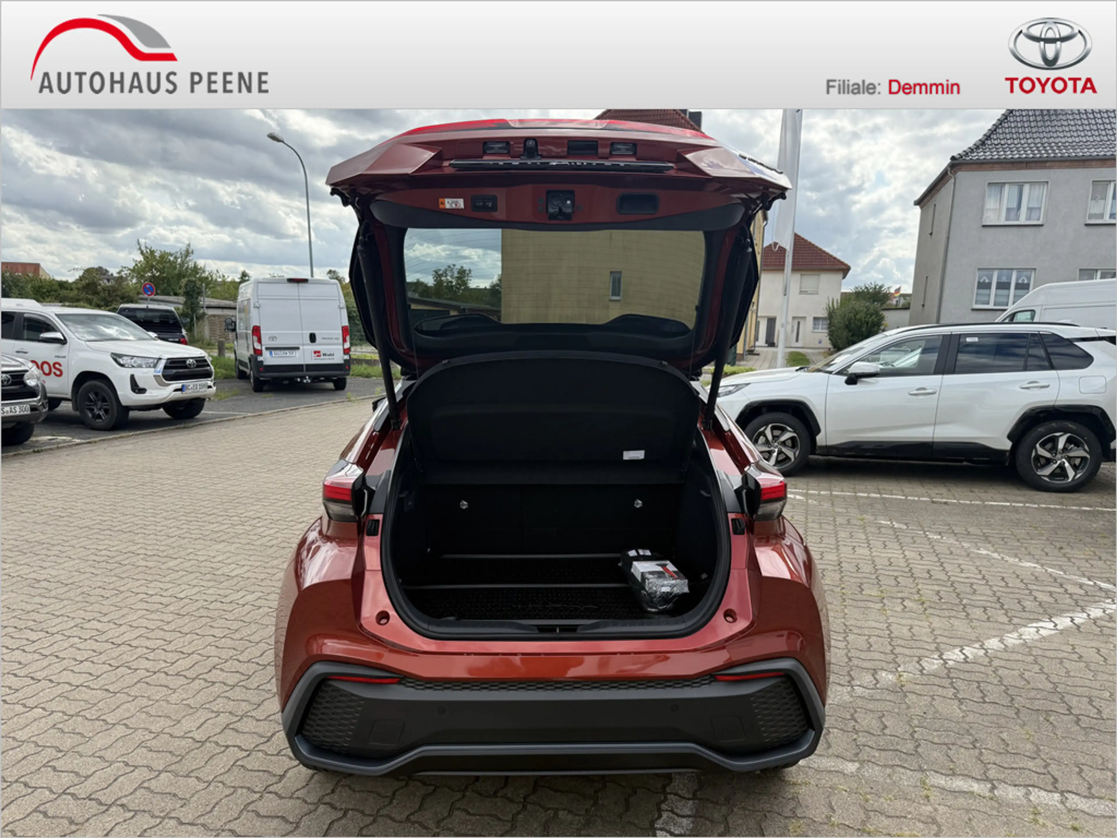 Toyota C-HR 2.0 Plug-In Hybrid FWD Teamplayer — photo 13