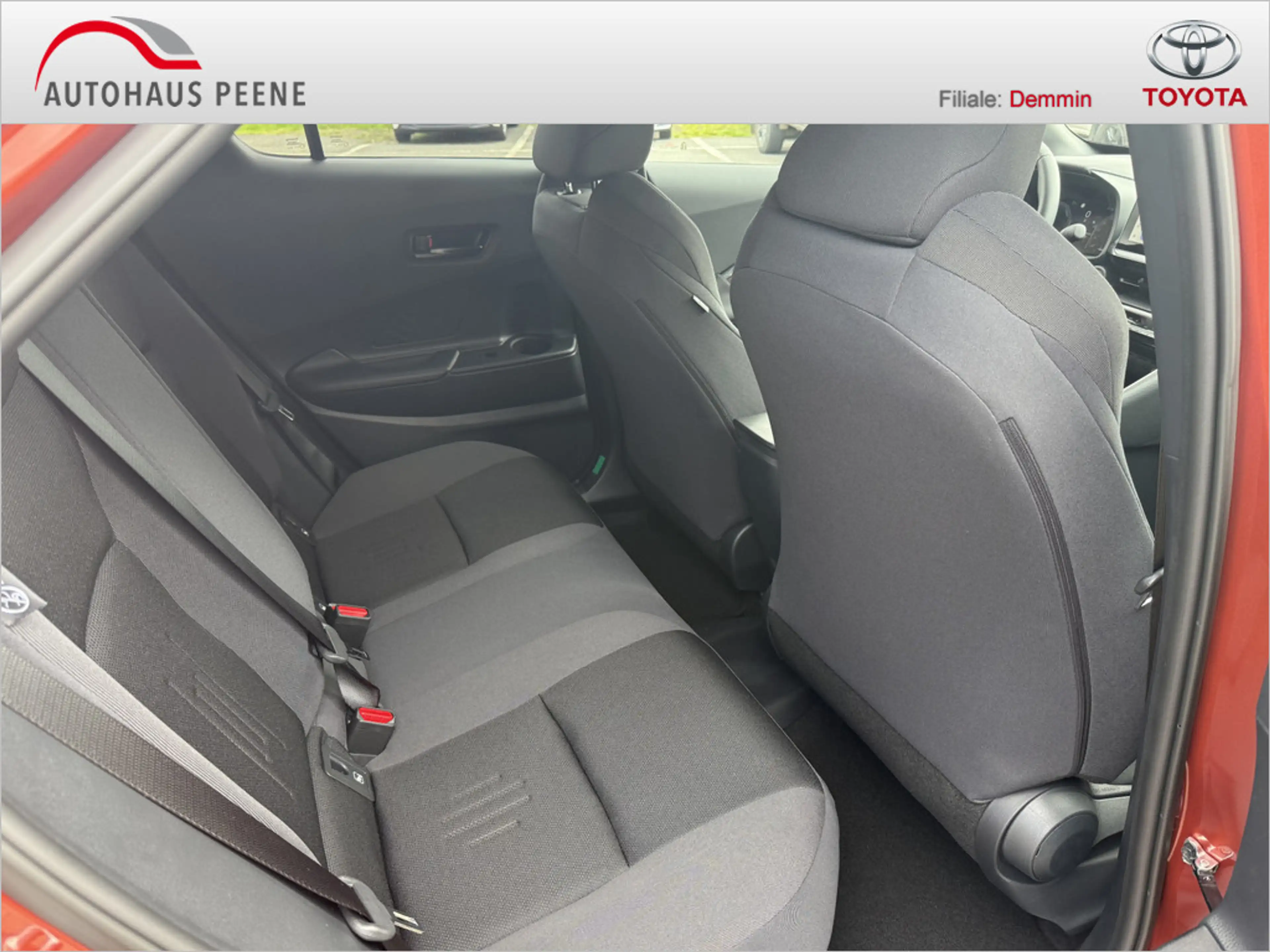 Toyota C-HR 2.0 Plug-In Hybrid FWD Teamplayer — photo 9