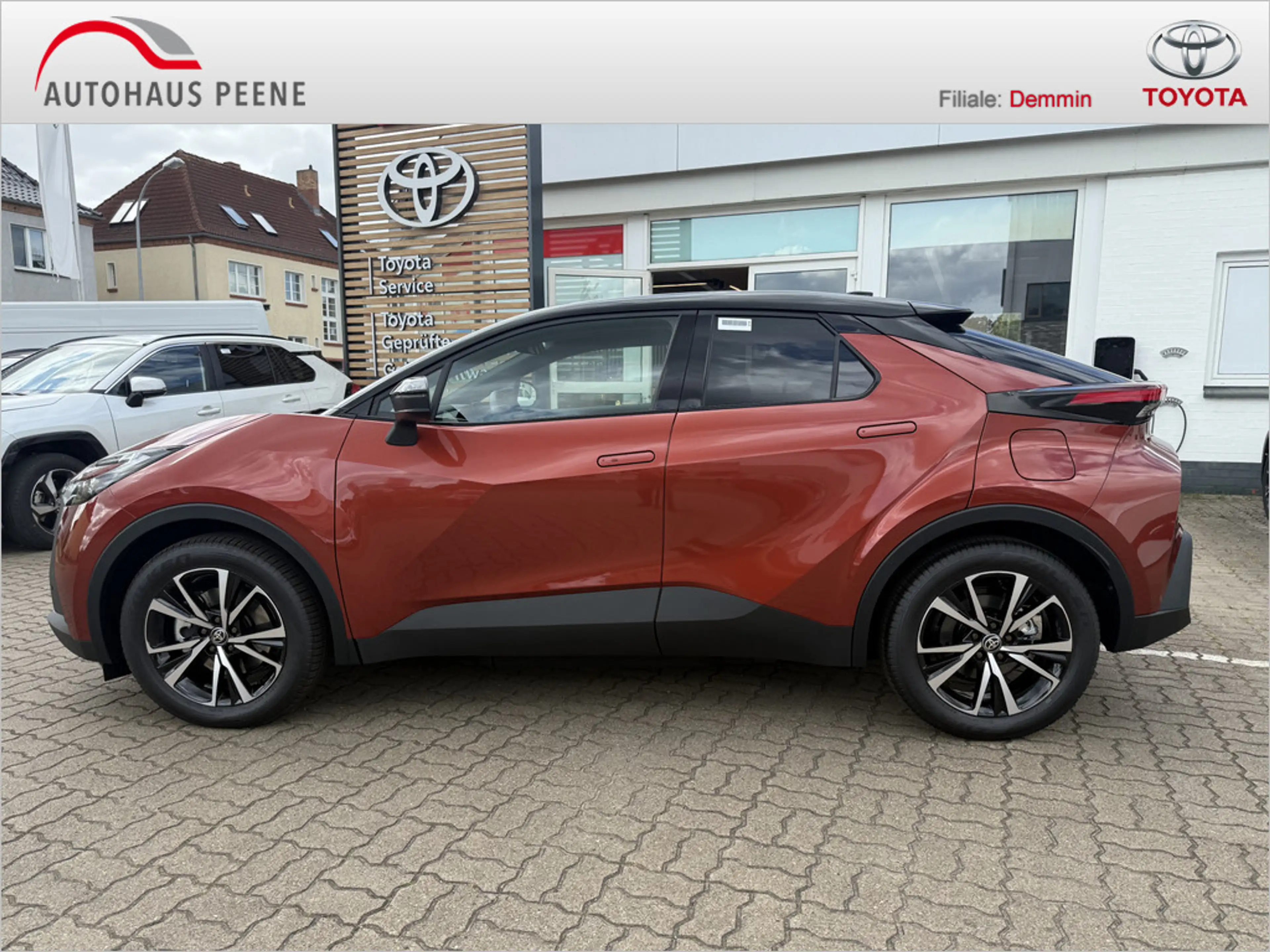 Toyota C-HR 2.0 Plug-In Hybrid FWD Teamplayer — photo 3