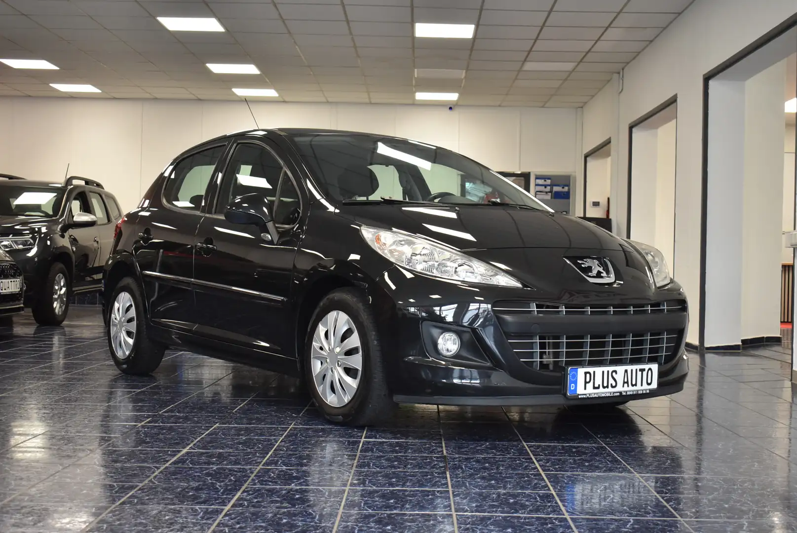 Peugeot 207 1,4 VTi Tendance Klima Tüv 08 27 AHK Schwarz - 2