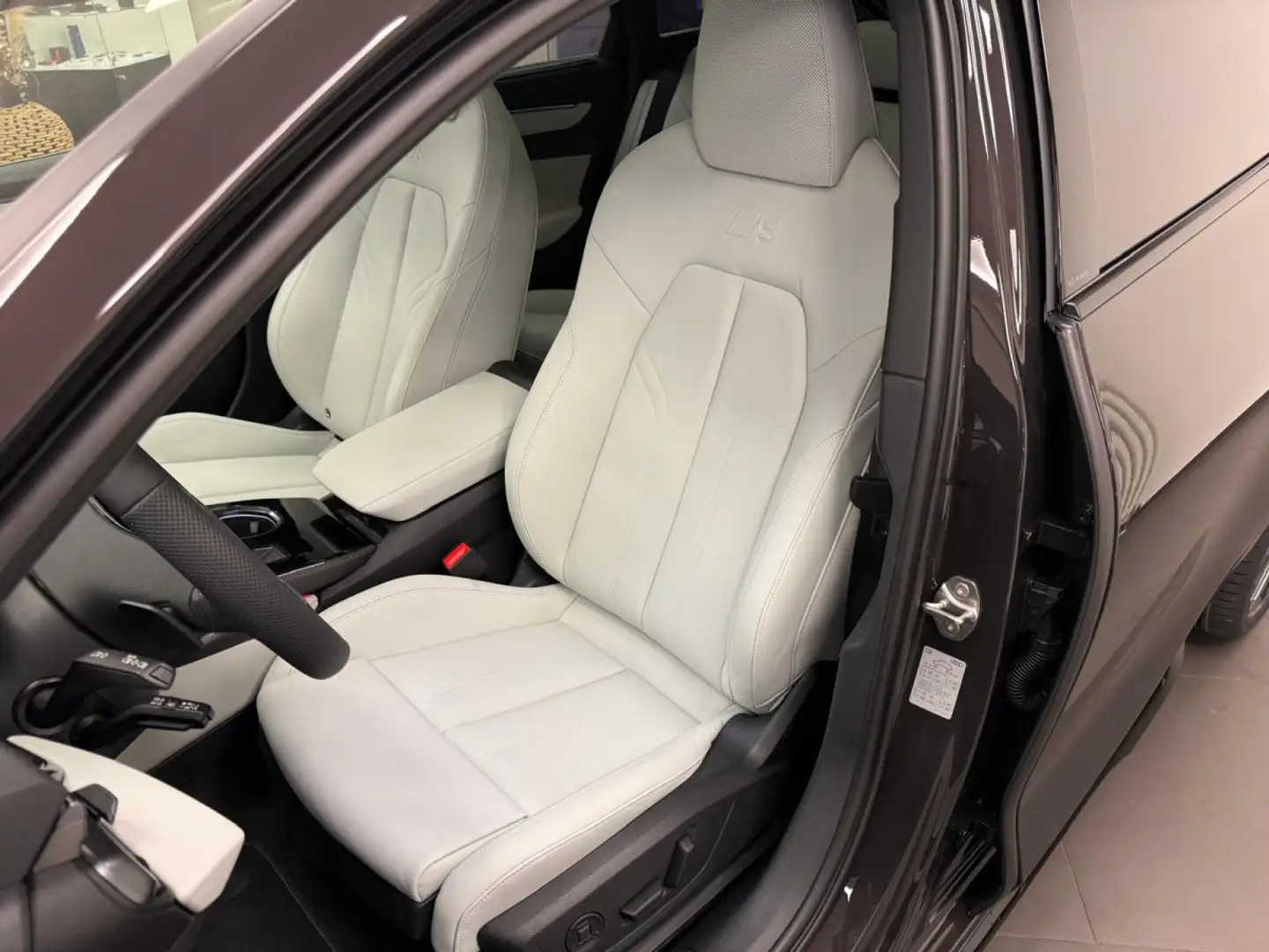 Audi A6 Avant e-hybrid S line quattro 270kW / 367ch S tron Brun - 2