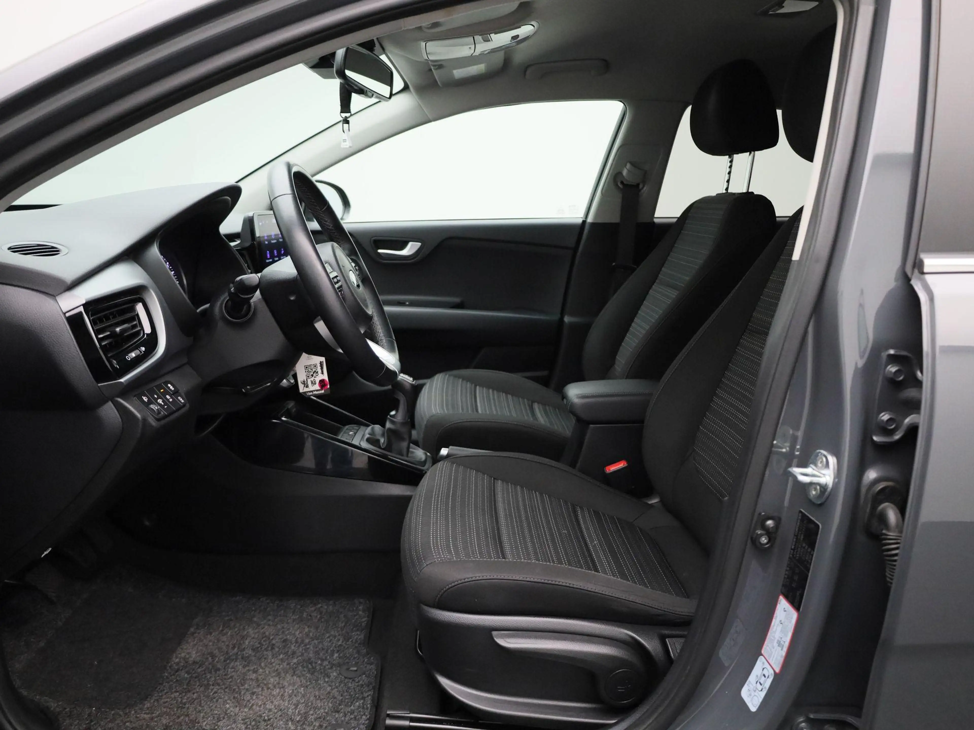 Kia Stonic 1.0 T 100 Pulse | Camera | Cruise Ctrl | Carplay — photo 11