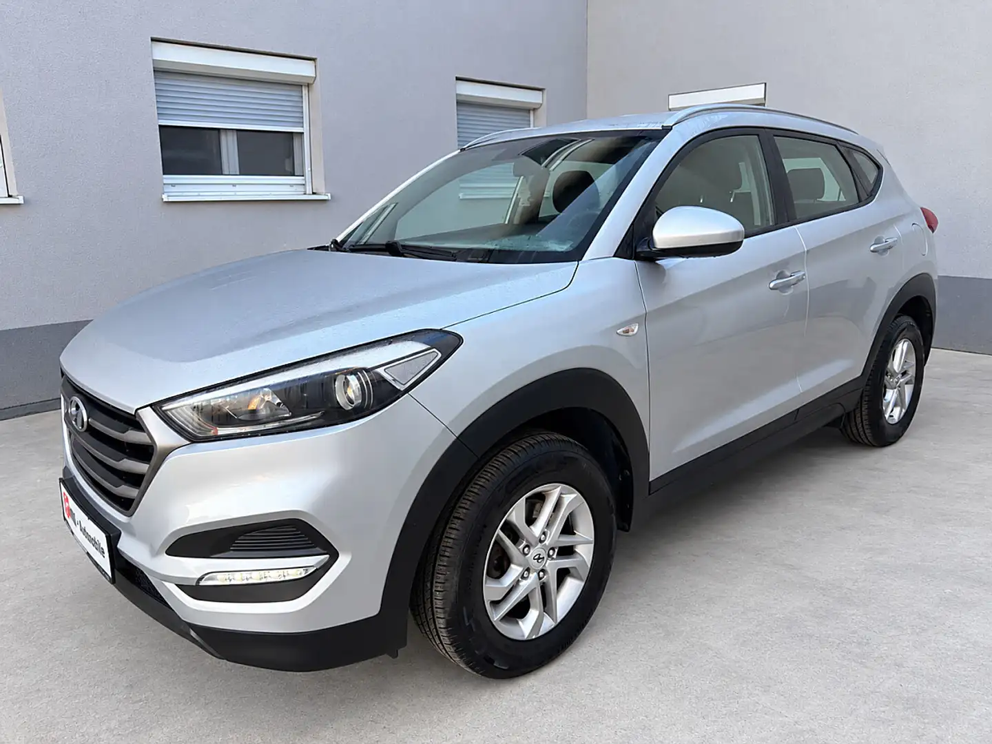 Hyundai TUCSON Tucson 1,6 GDI Start-Stopp Comfort Silber - 2