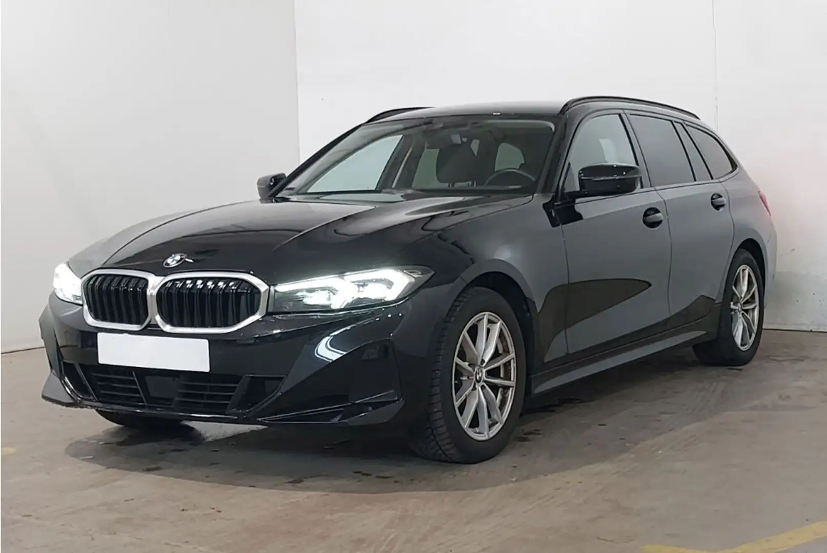 BMW 320 d xDrive ACC+Widscreen+STHZ+Navi+Kamera+AHK Negro - 2