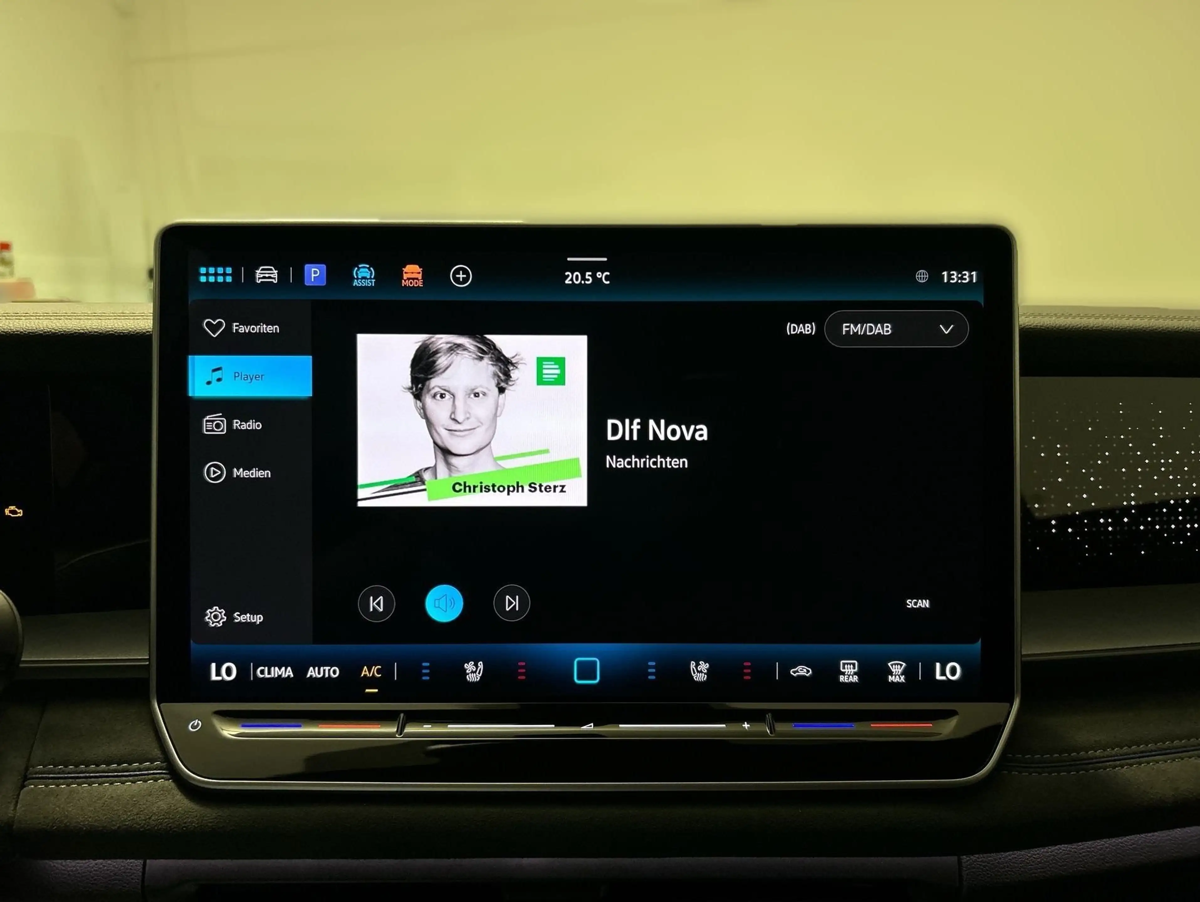 Volkswagen Tayron R-Line 2.0 TSI 4MOTION 4Motion CarPlay — photo 10