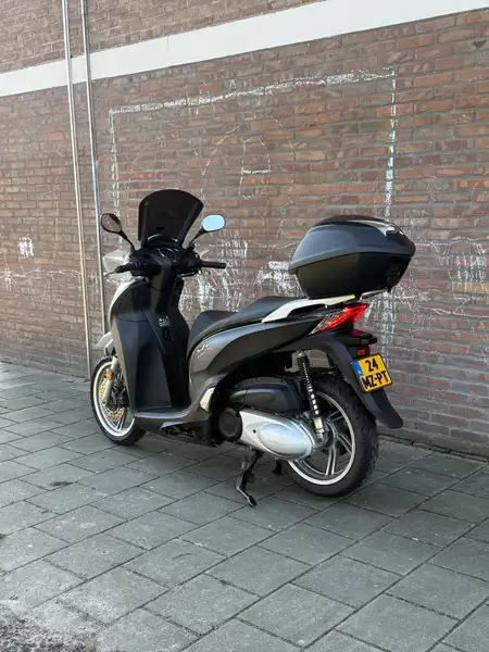 Honda SH 300 - foto 3