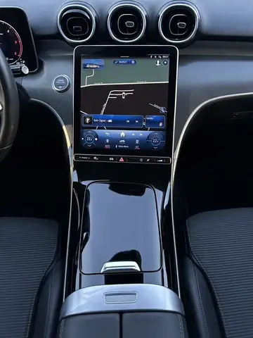 Mercedes-Benz C-Class view 12