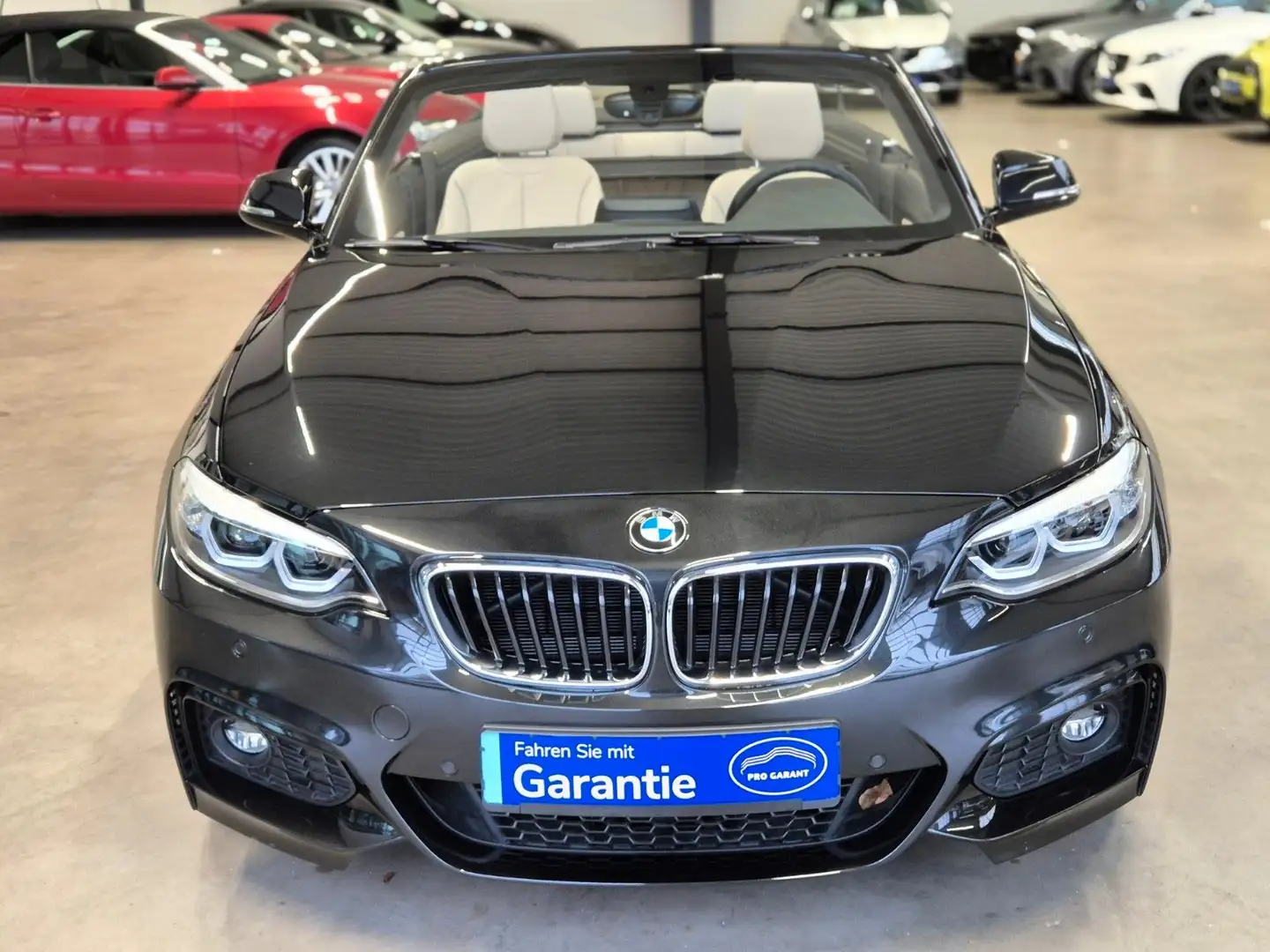 BMW 220 i CABRIOLET M SPORT LEDER NAVI LED SHZ CAMERA Schwarz - 2