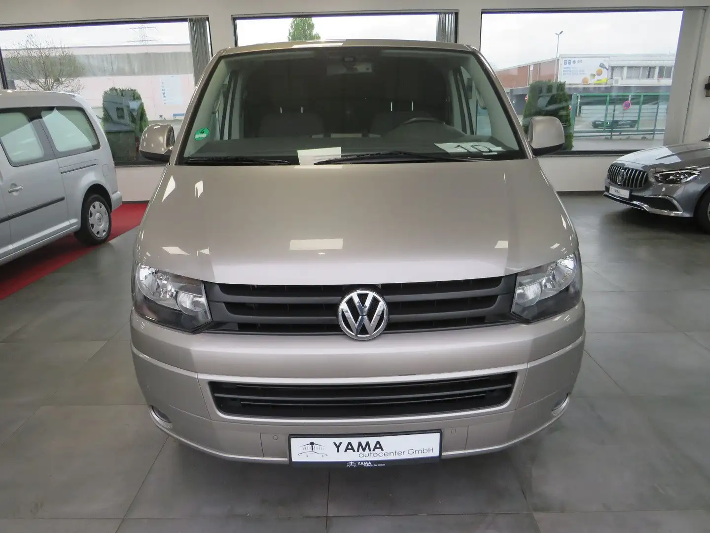 Volkswagen T5 lang BINZ Bestattungswagen / Leichenwagen Silber - 2