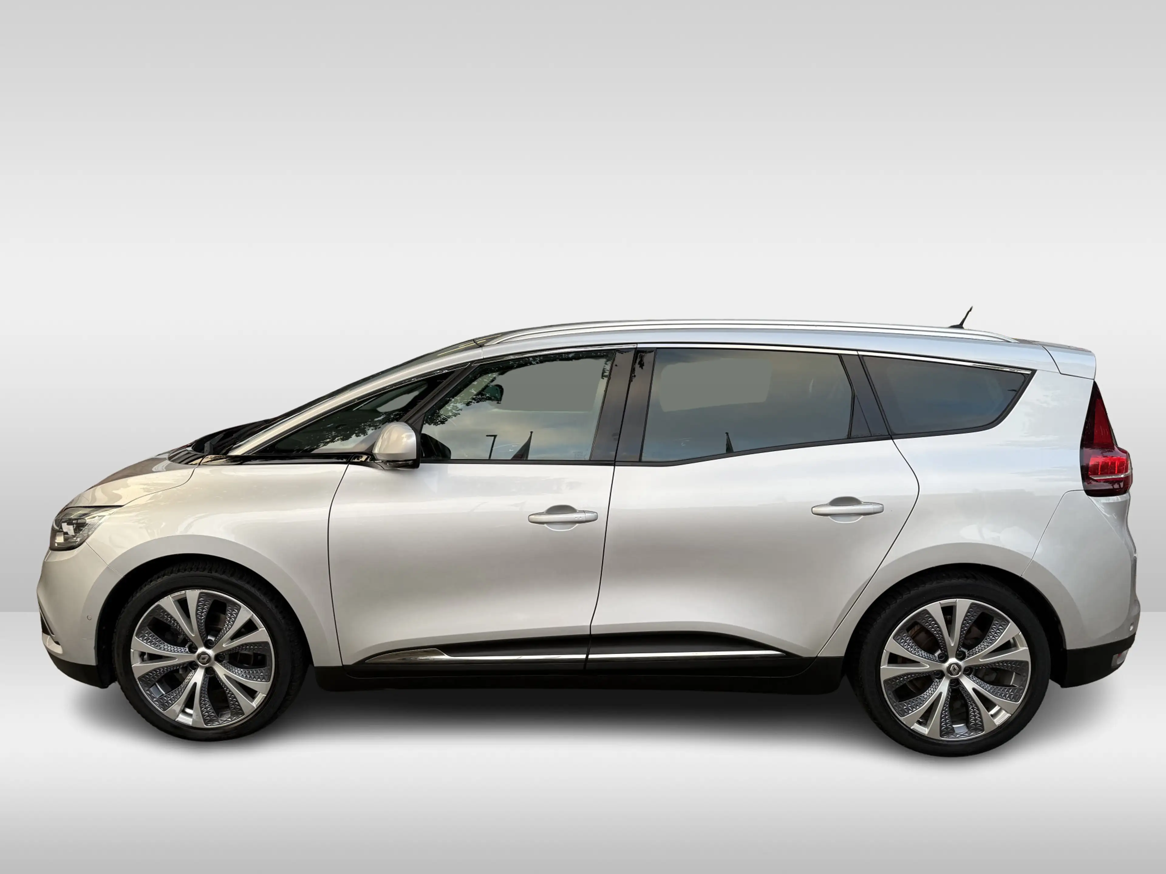 Renault Grand Scenic 1.3 TCe Bose 7p. | achteruitrijcamera | bose sound — photo 2